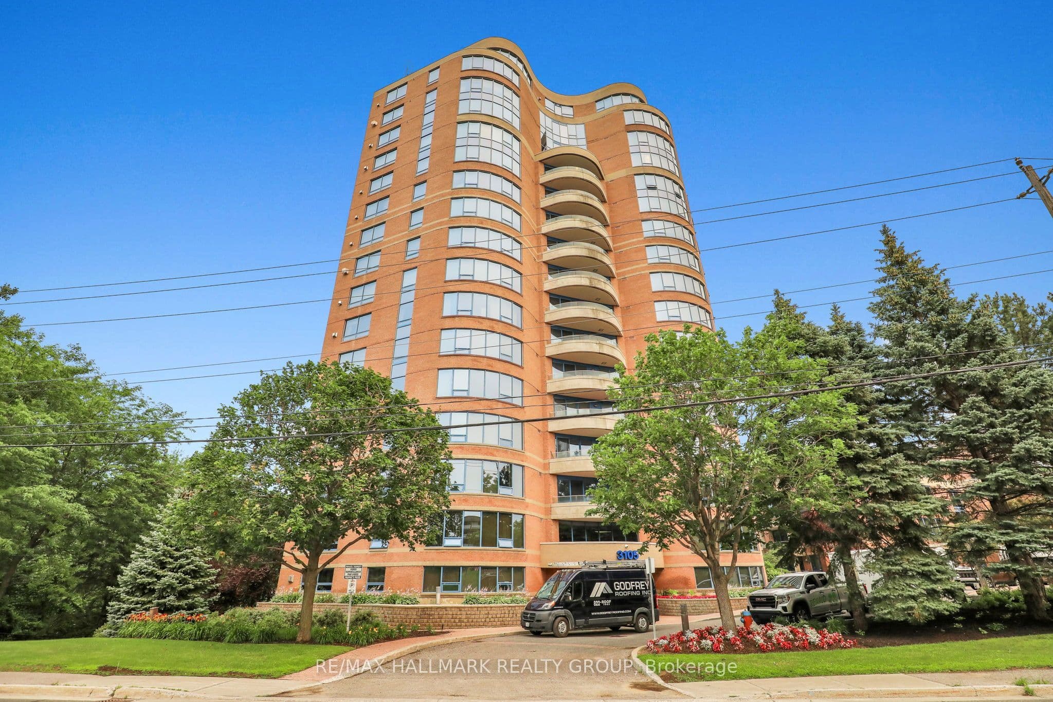 Unit 502 3105 Carling Avenue photo 1