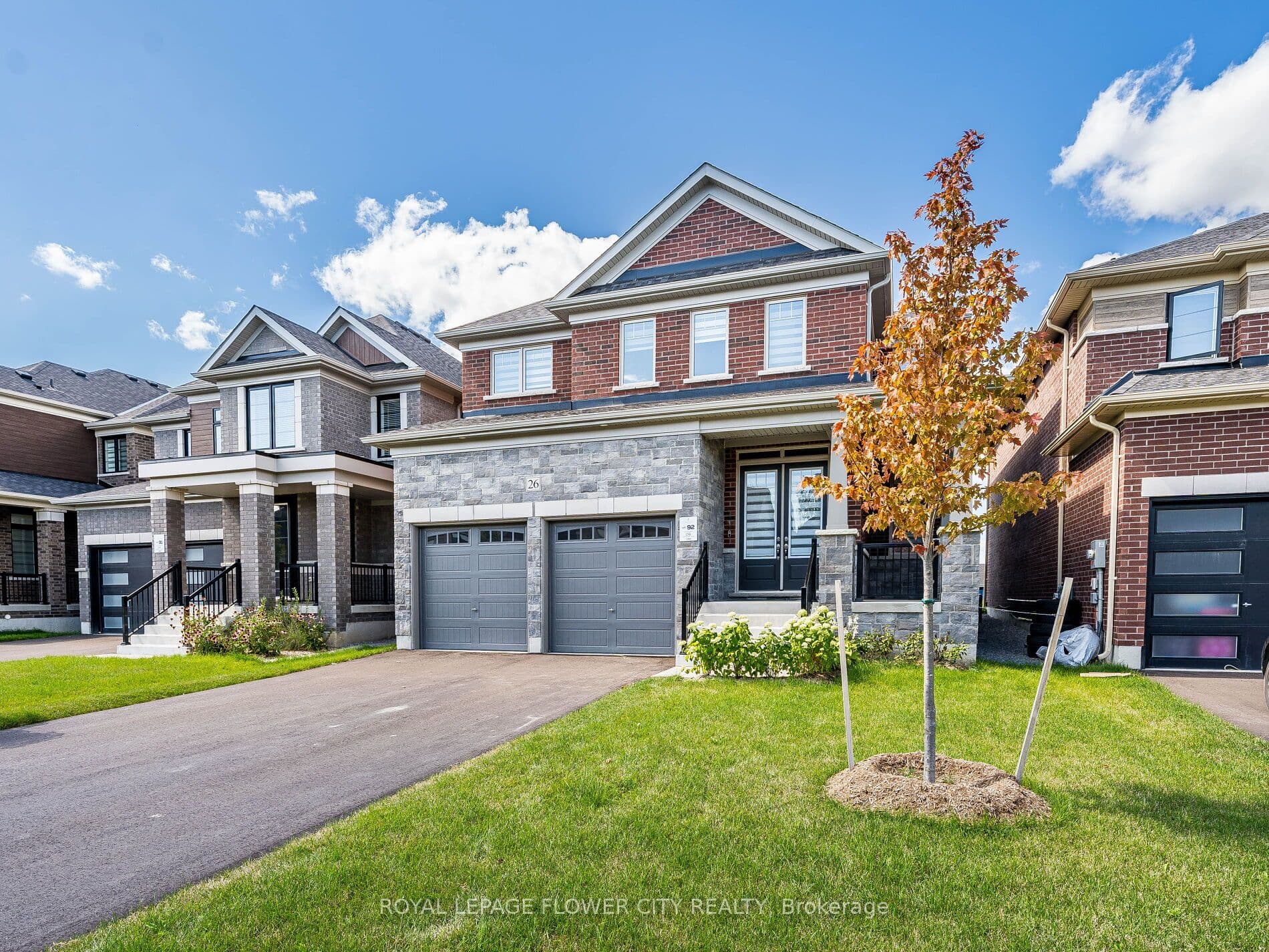 26 Hummingbird Grove photo 1