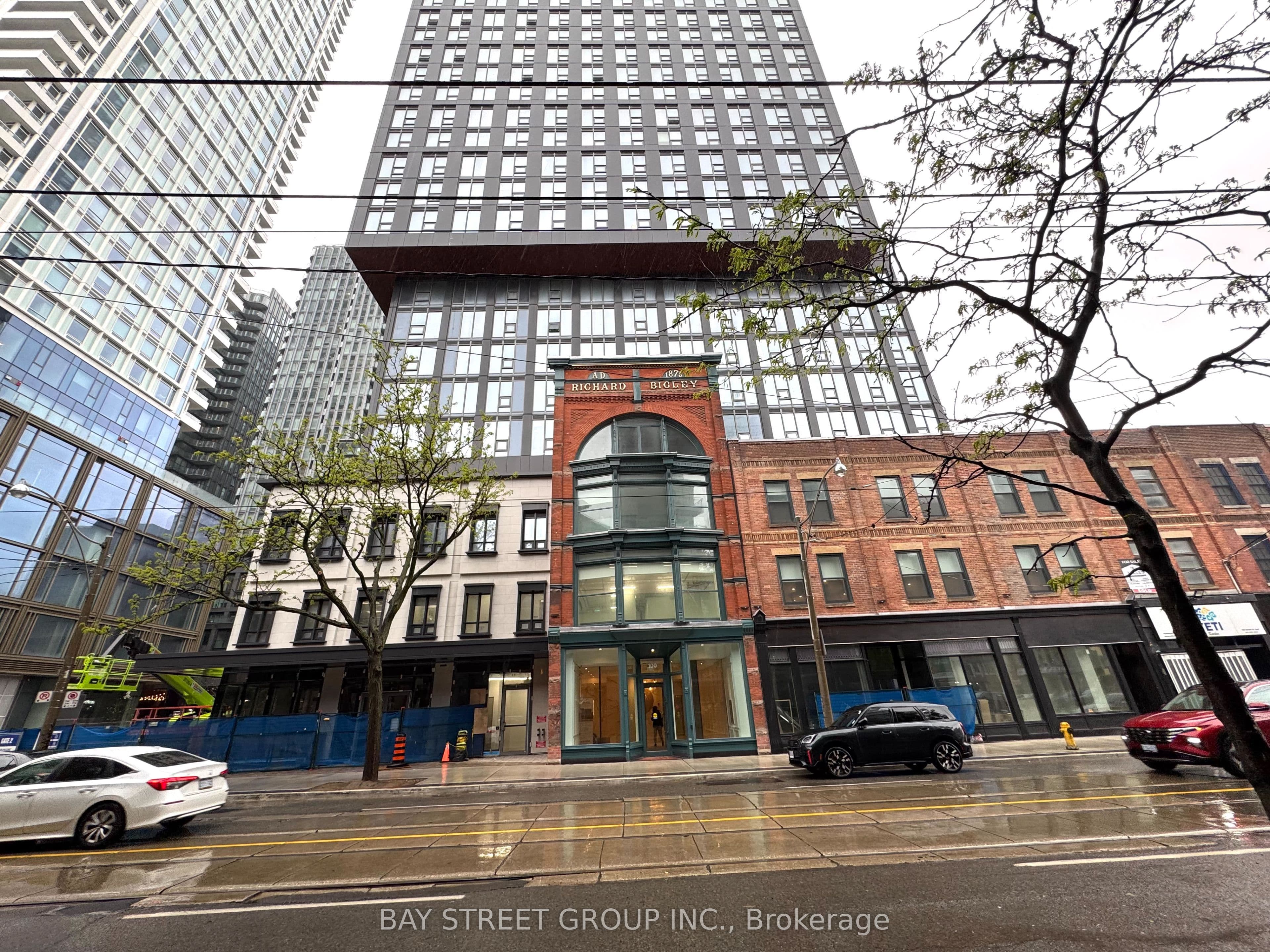 Unit 1501 100 Queen Street photo 1