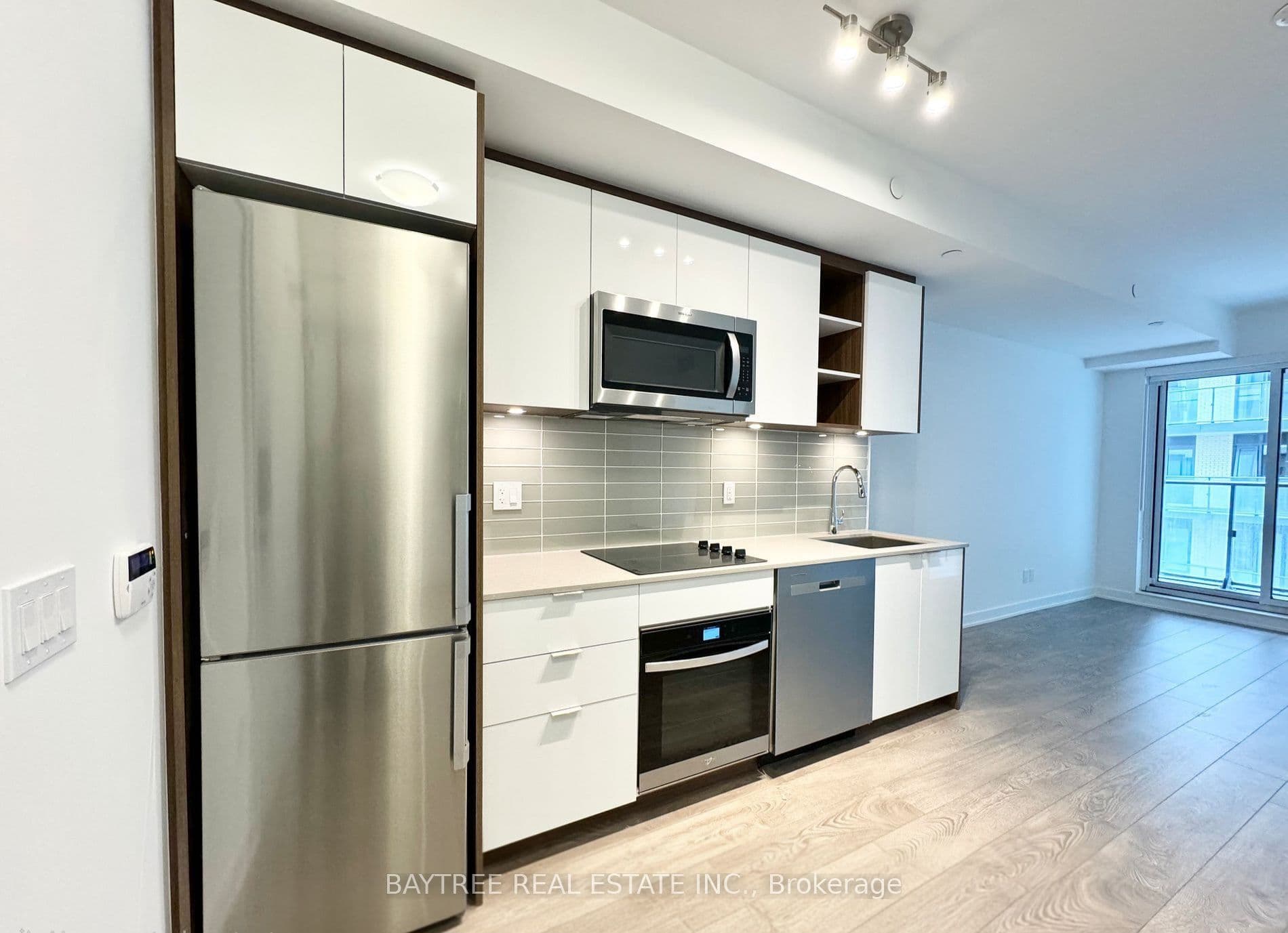 Unit 523 543 Richmond Street photo 1