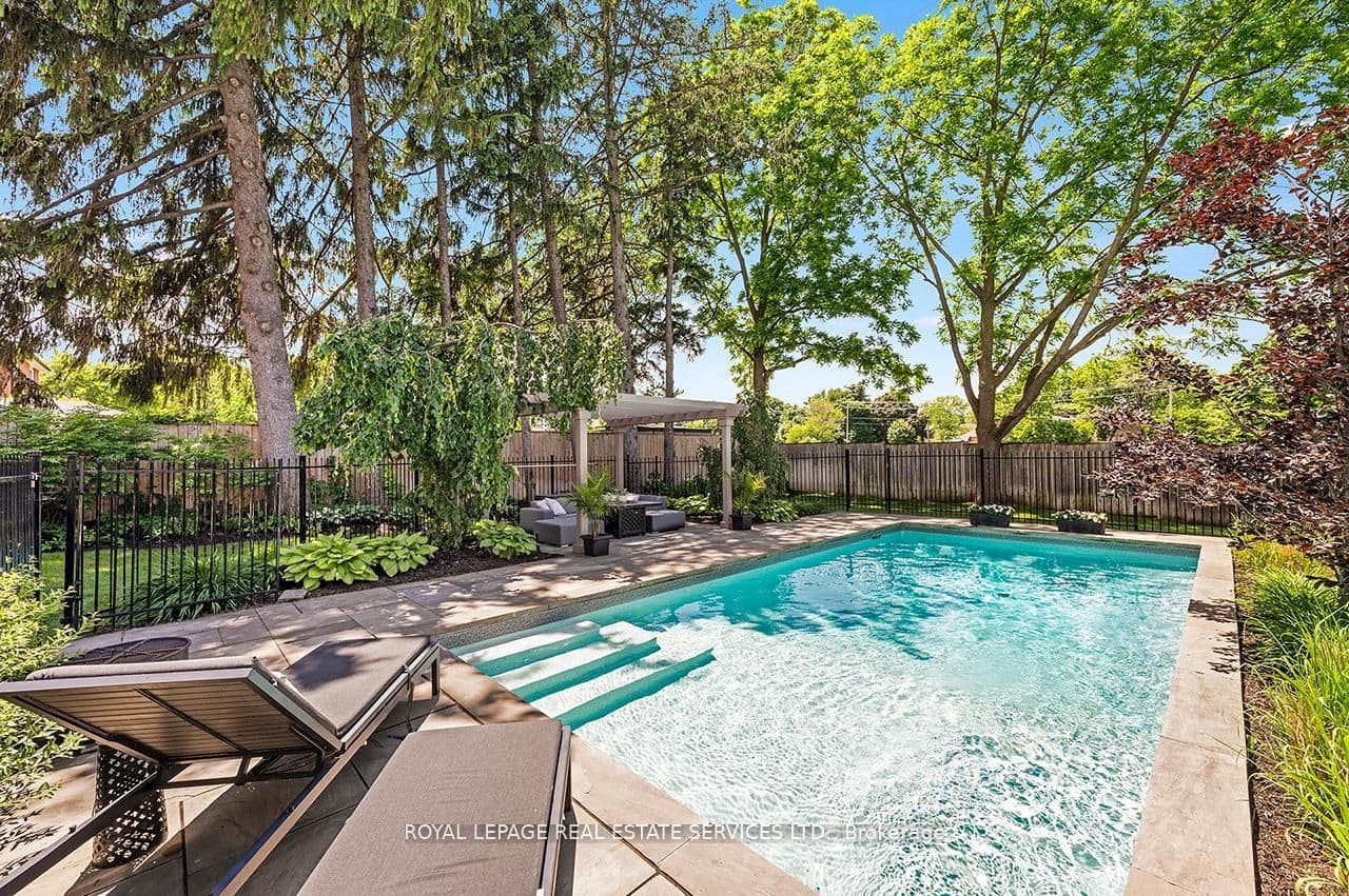 24 Jopling Avenue photo 1