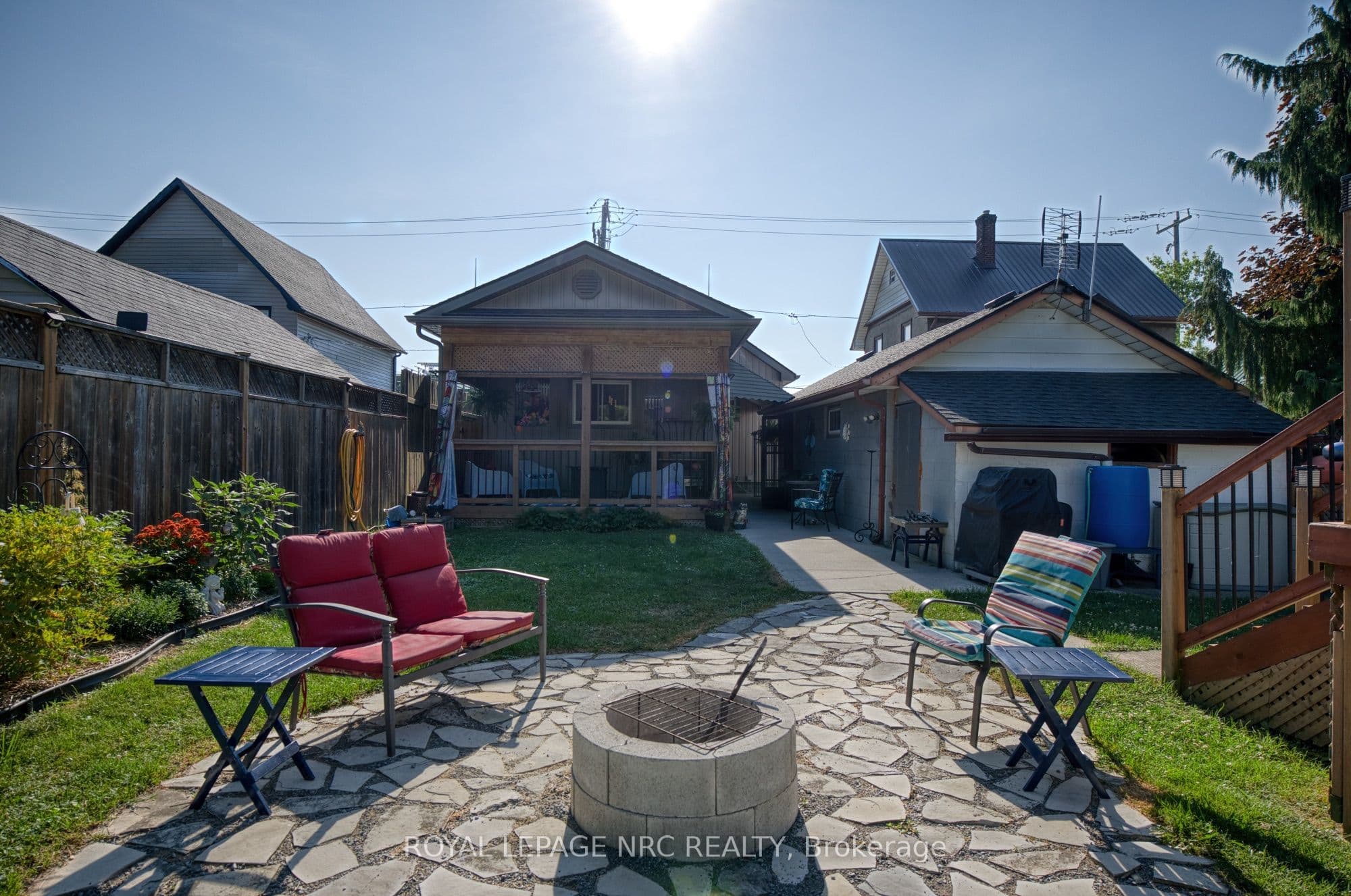 294 Davis Street photo 1