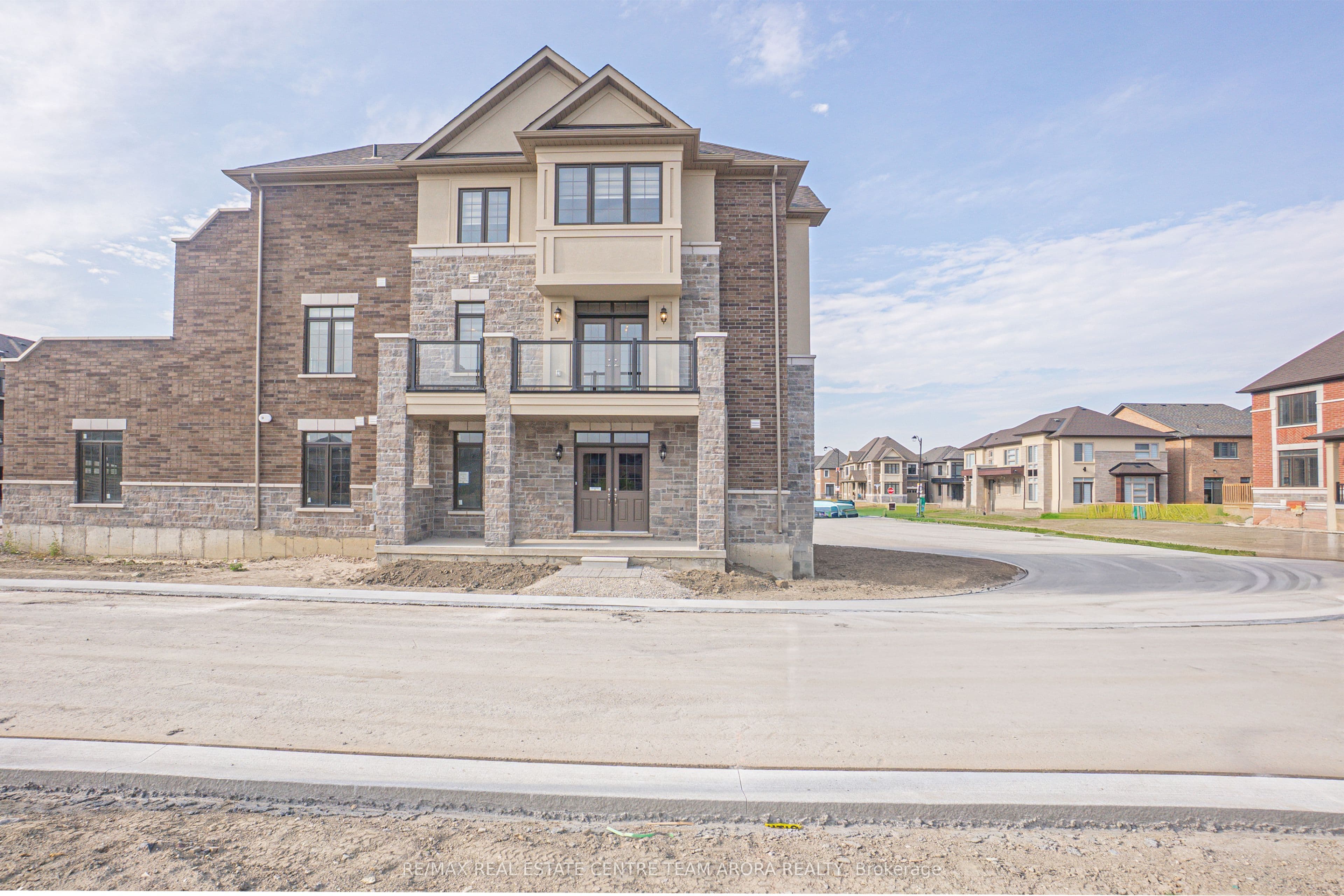 70 Keyworth Crescent photo 1