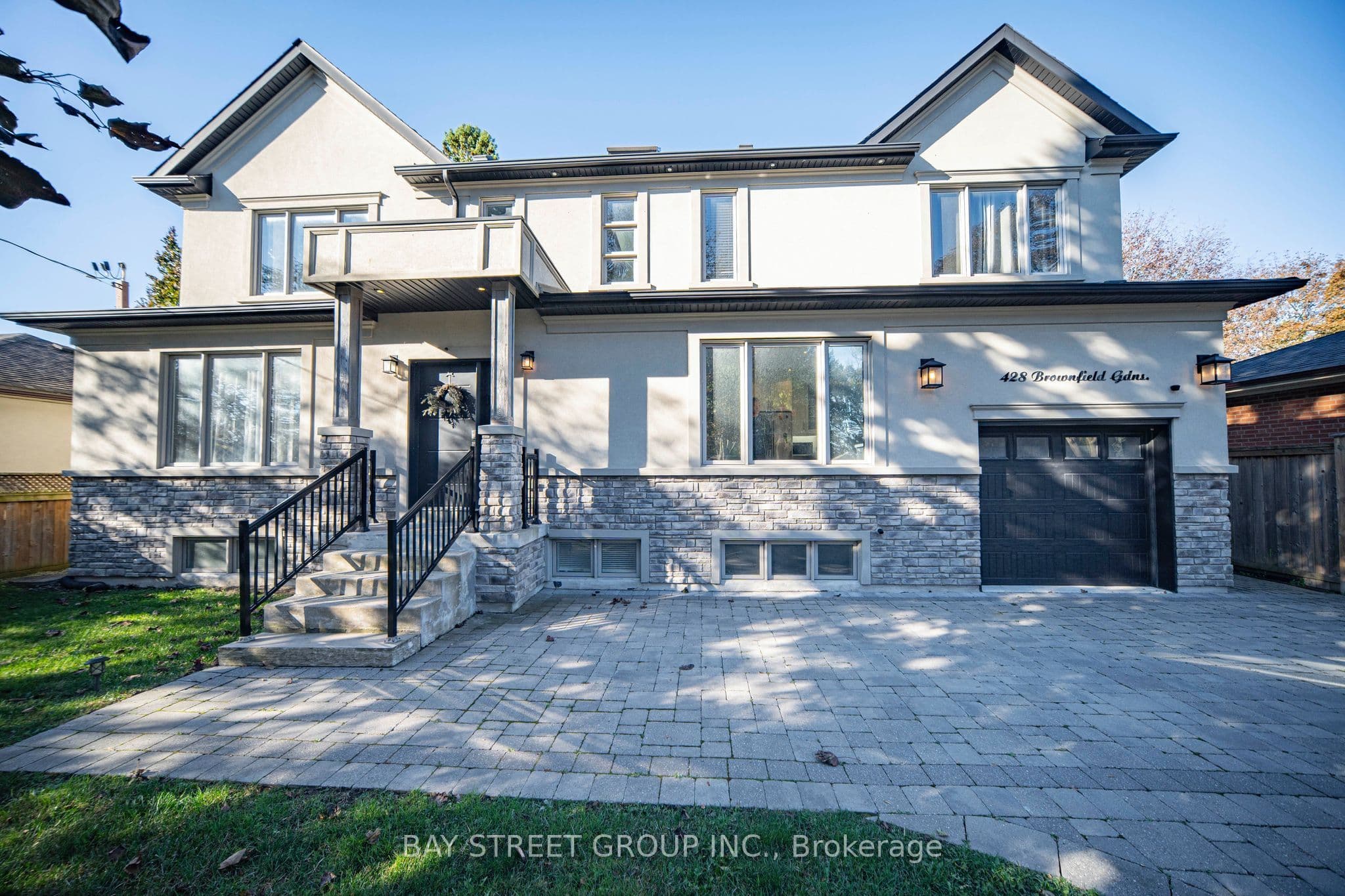 428 Brownfield Gardens photo 1