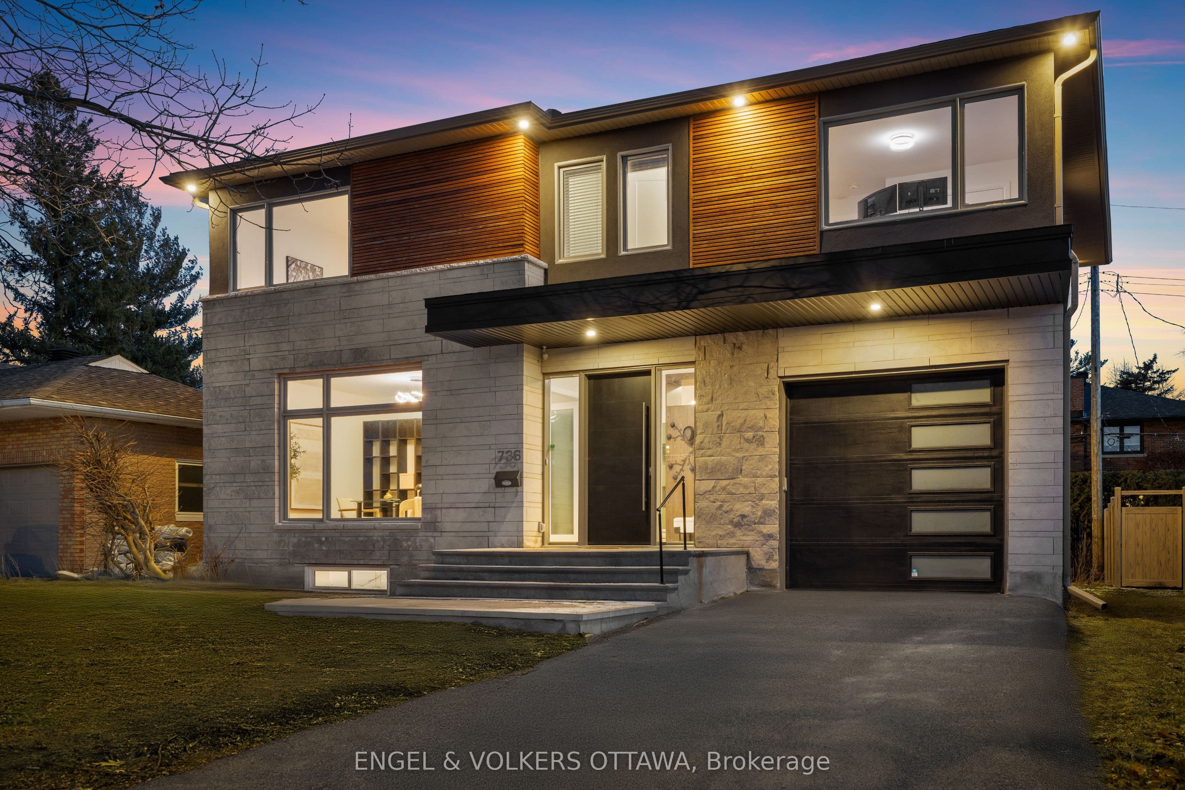 736 Sherbourne Road photo 1