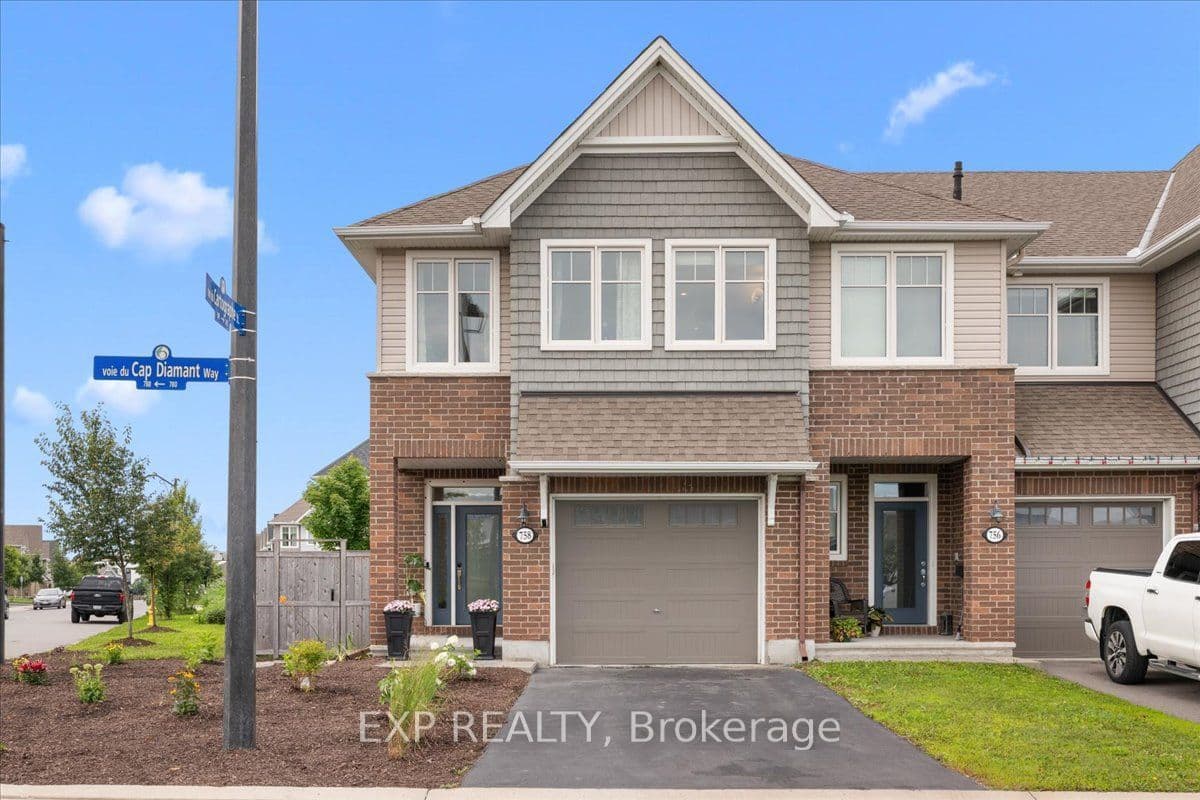 758 Cap Diamant Way photo 1
