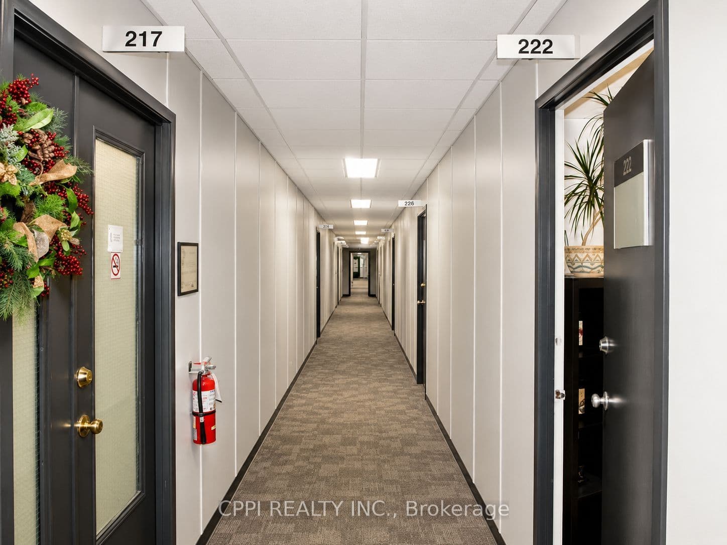 Unit 208 650 King Street photo 1