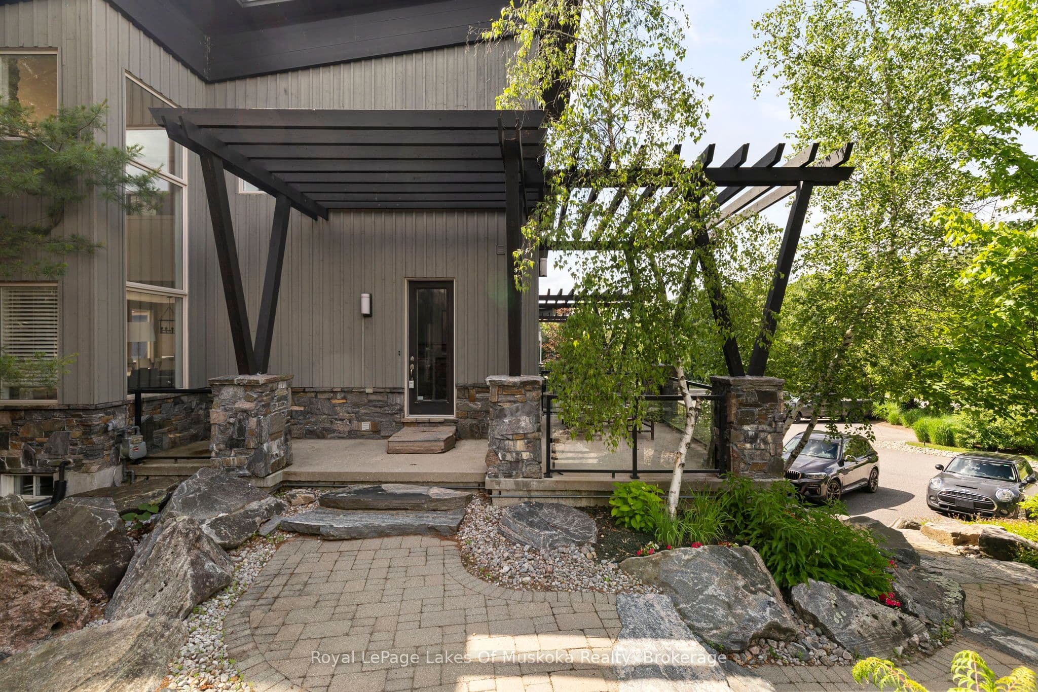 76 Carrick Trail photo 1