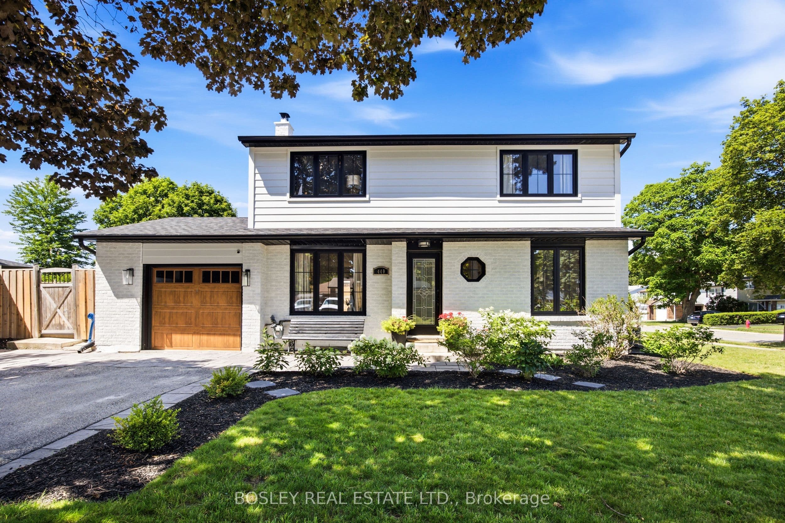 440 Sandford Street photo 1