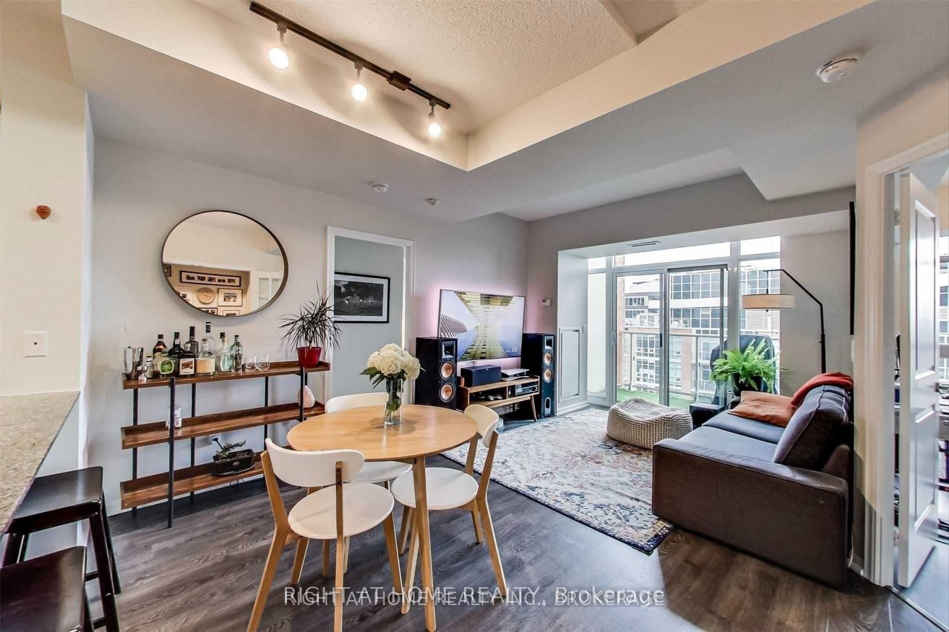 Unit 2401 75 East Liberty Street photo 1