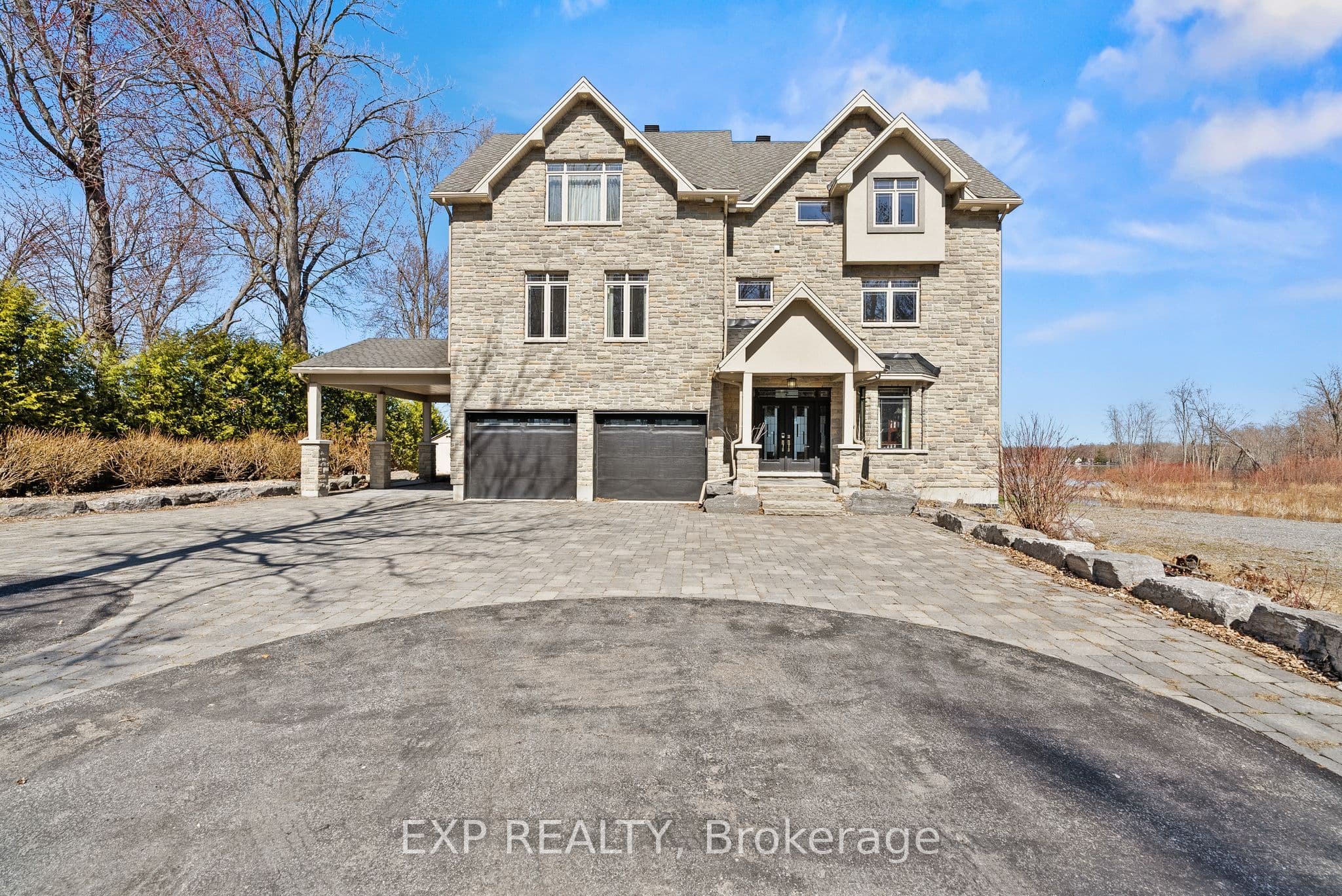 102 Allbirch Road photo 1