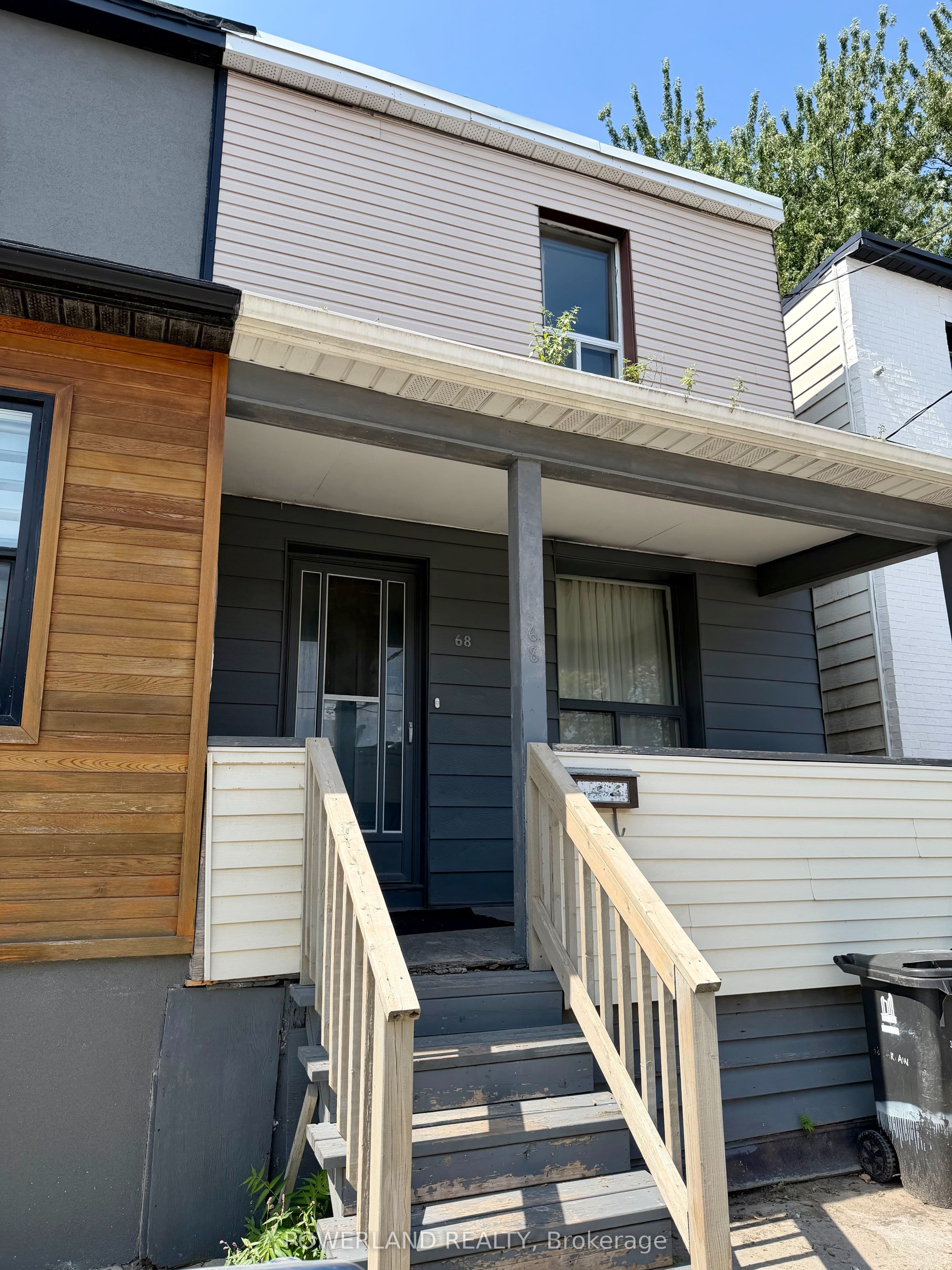 Unit Apt A 68 Carlaw Avenue photo 1