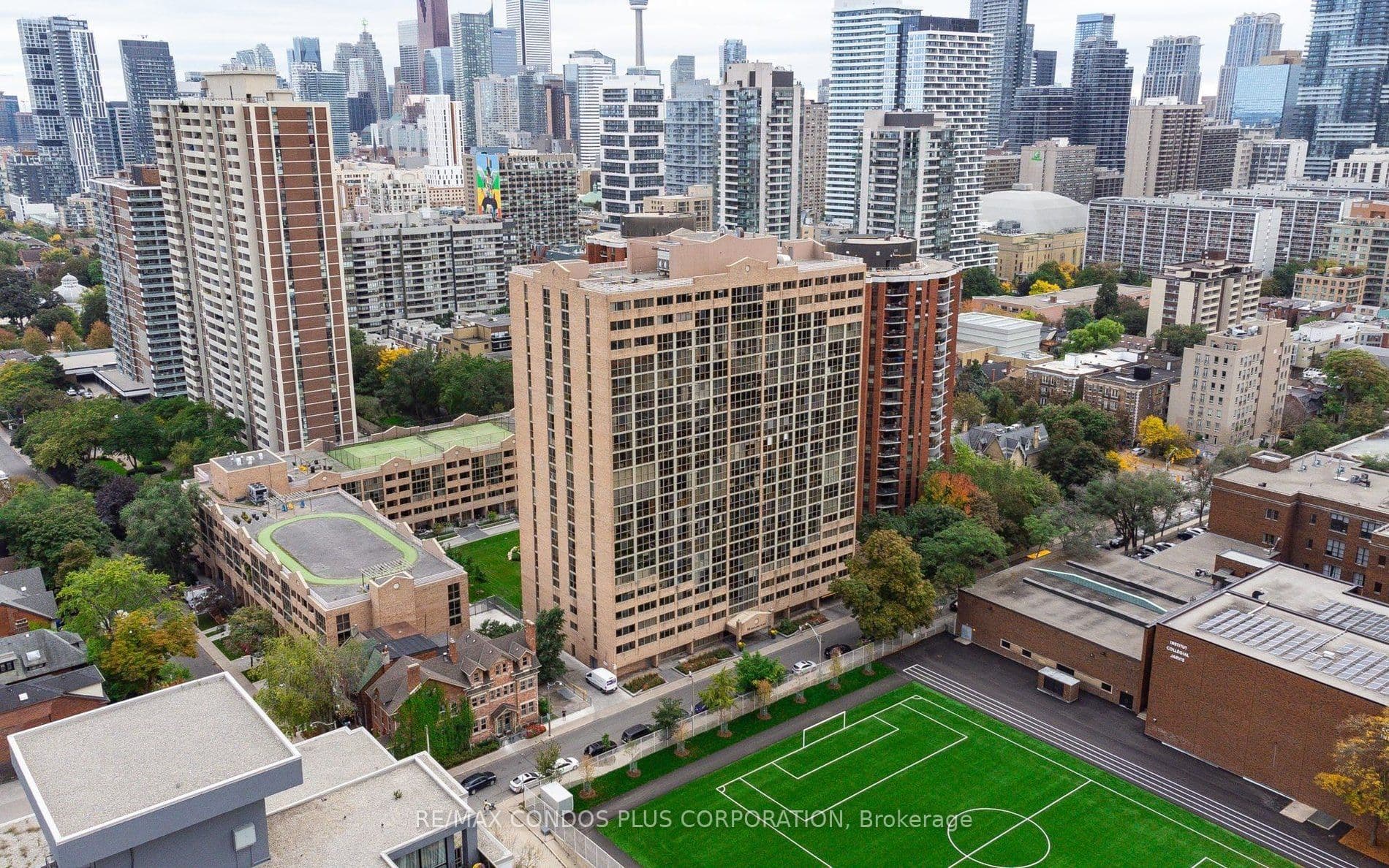 Unit 204 15 Maitland Place photo 1