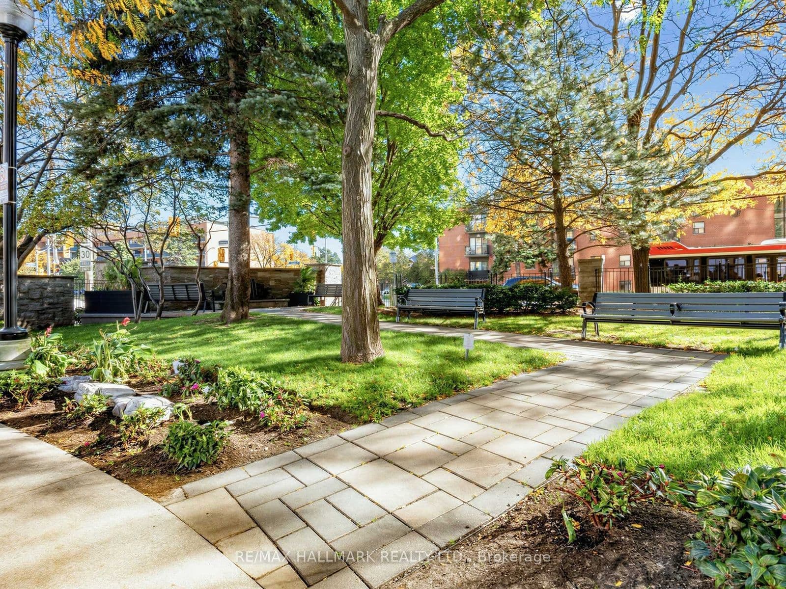 Unit 401 265 Ridley Boulevard photo 1
