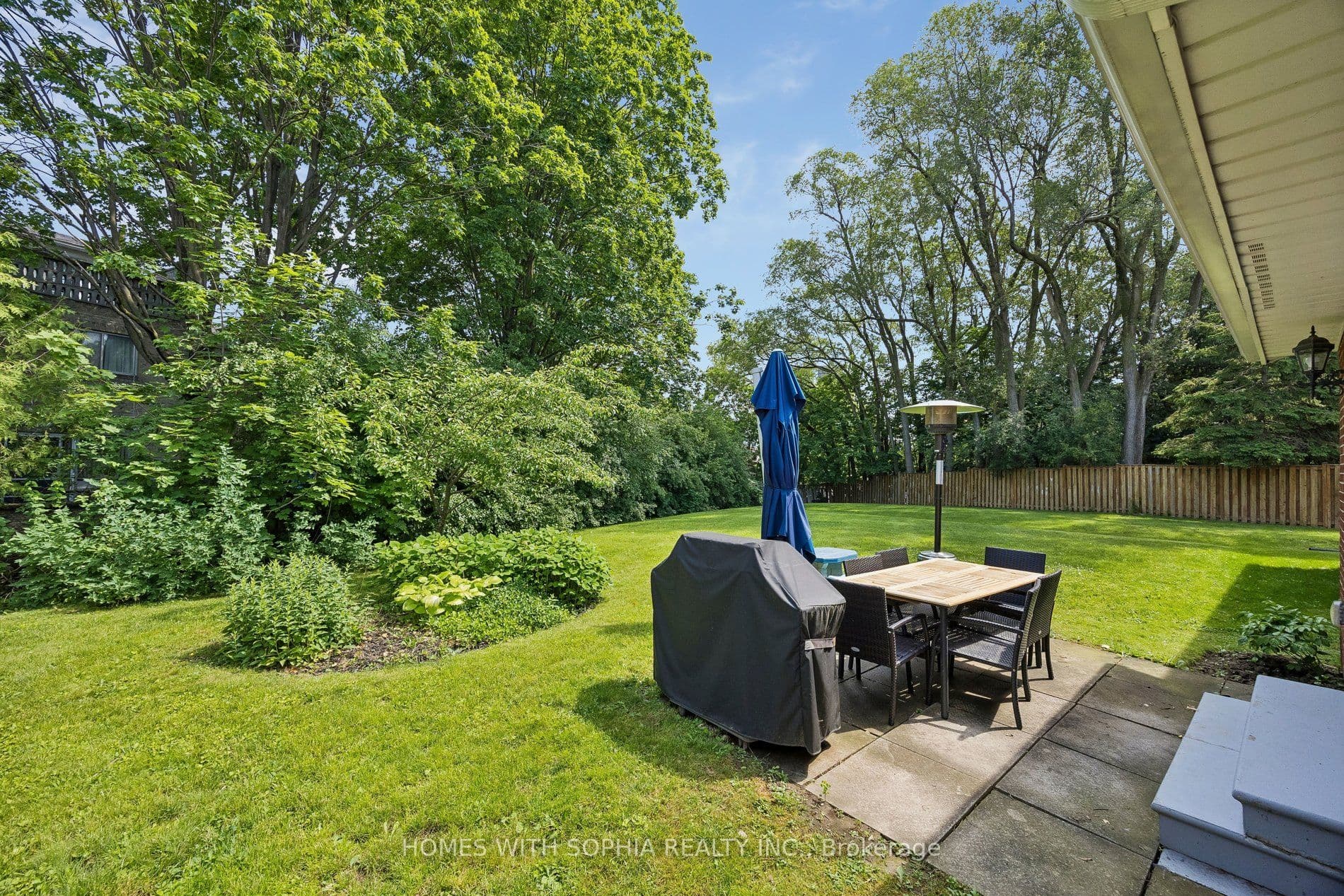 34 Rustywood Drive photo 1