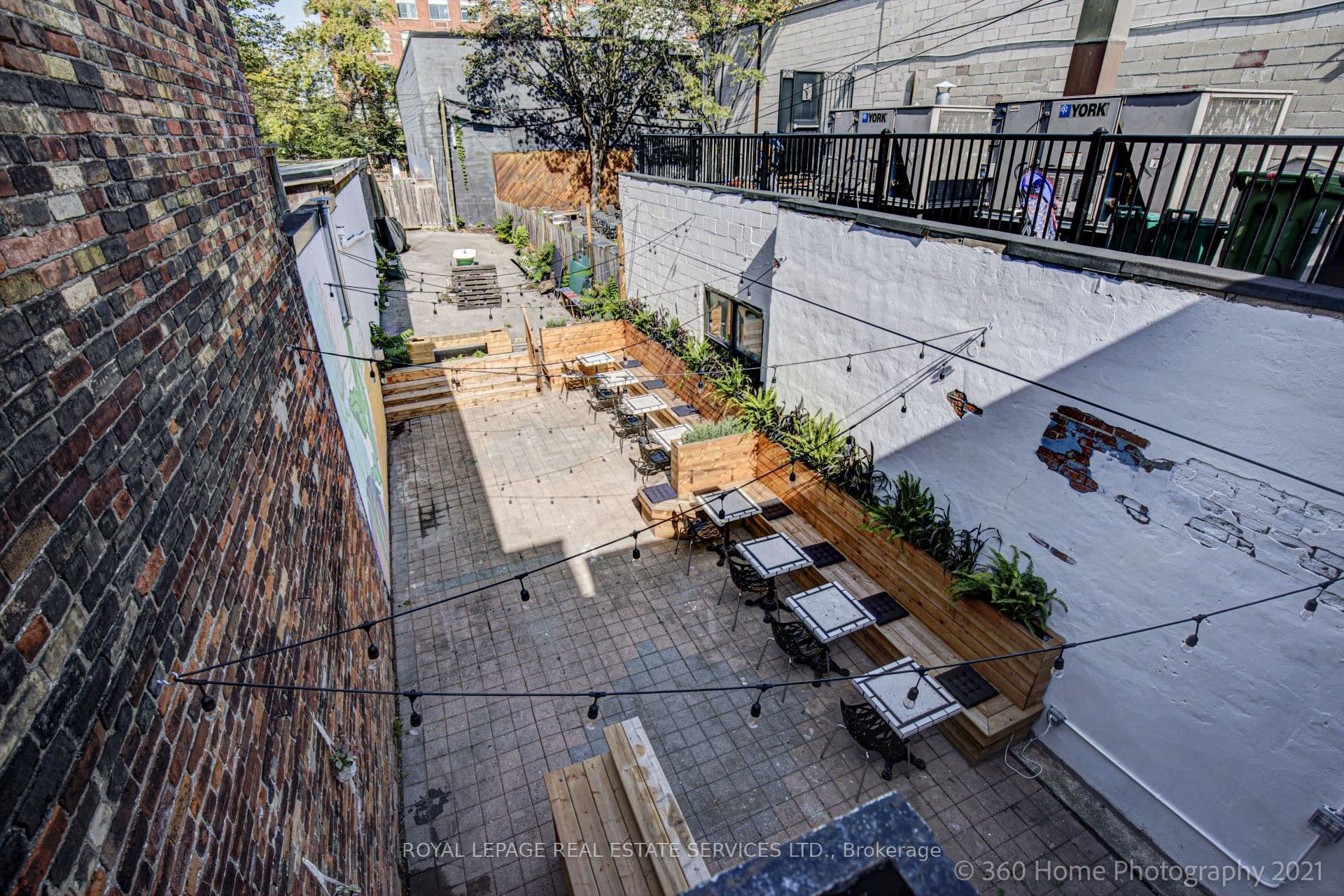 1294 Queen Street photo 1
