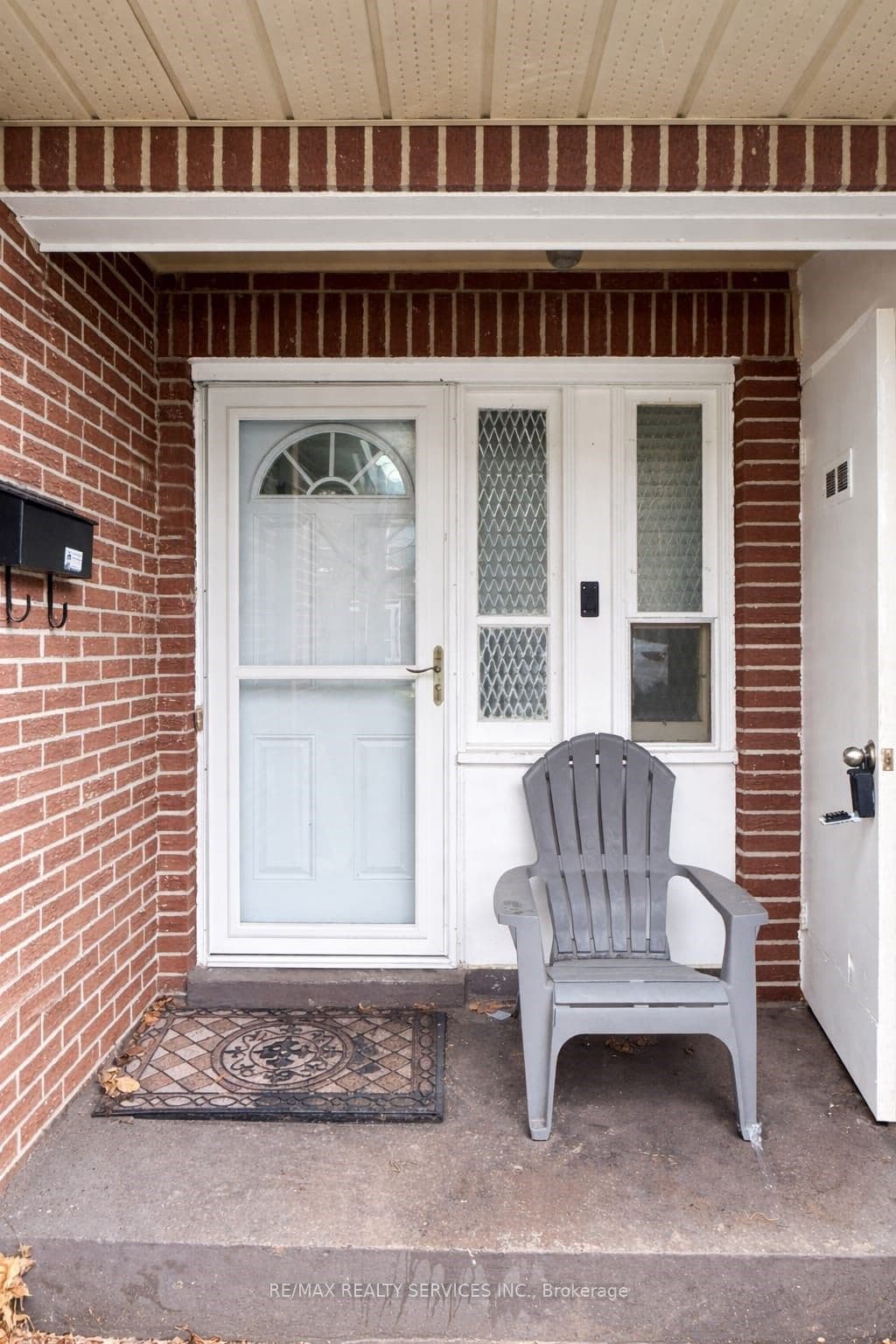 Unit 41 50 Eden Parkway photo 1