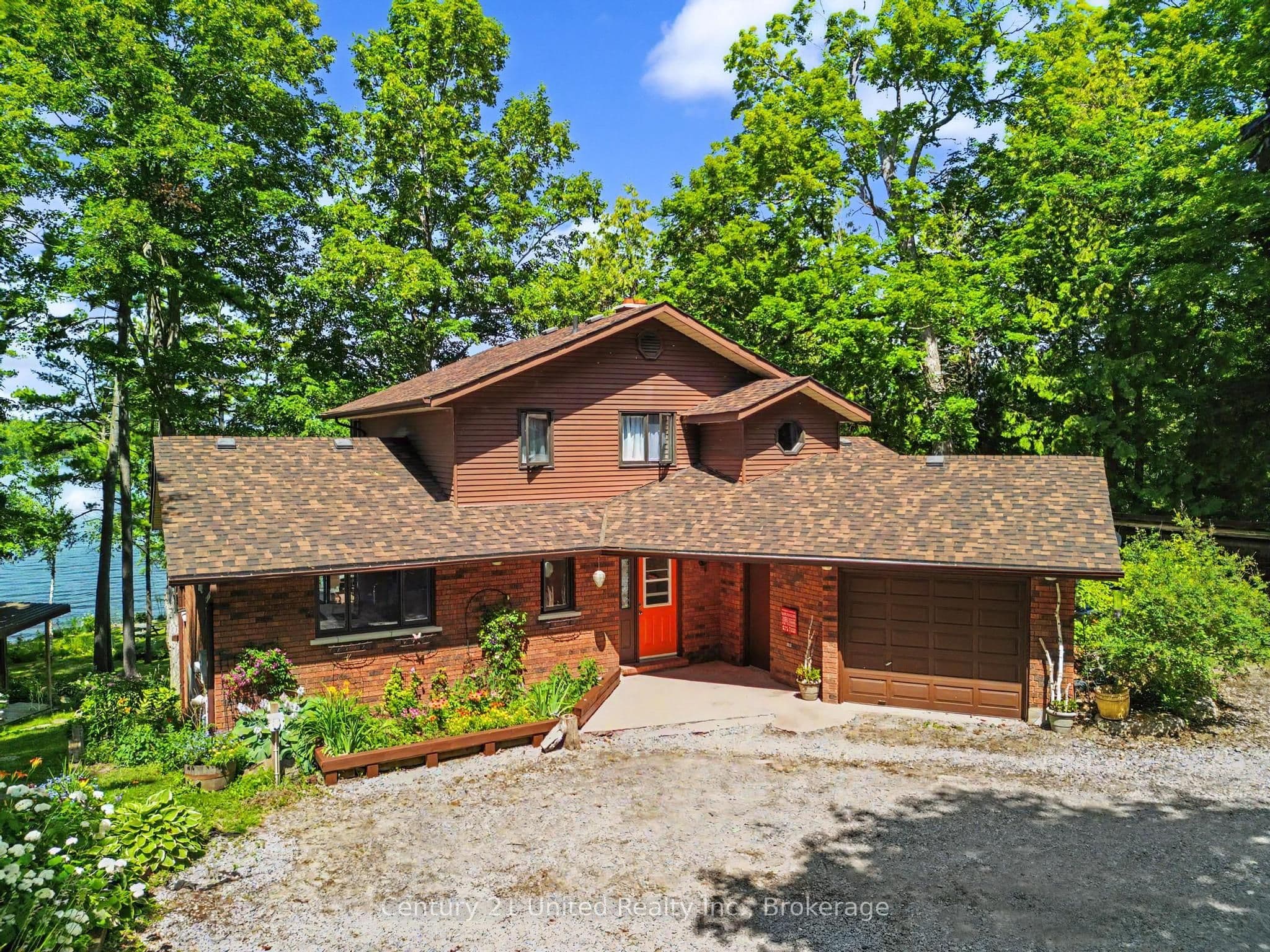 113 Sugarbush Crescent photo 1