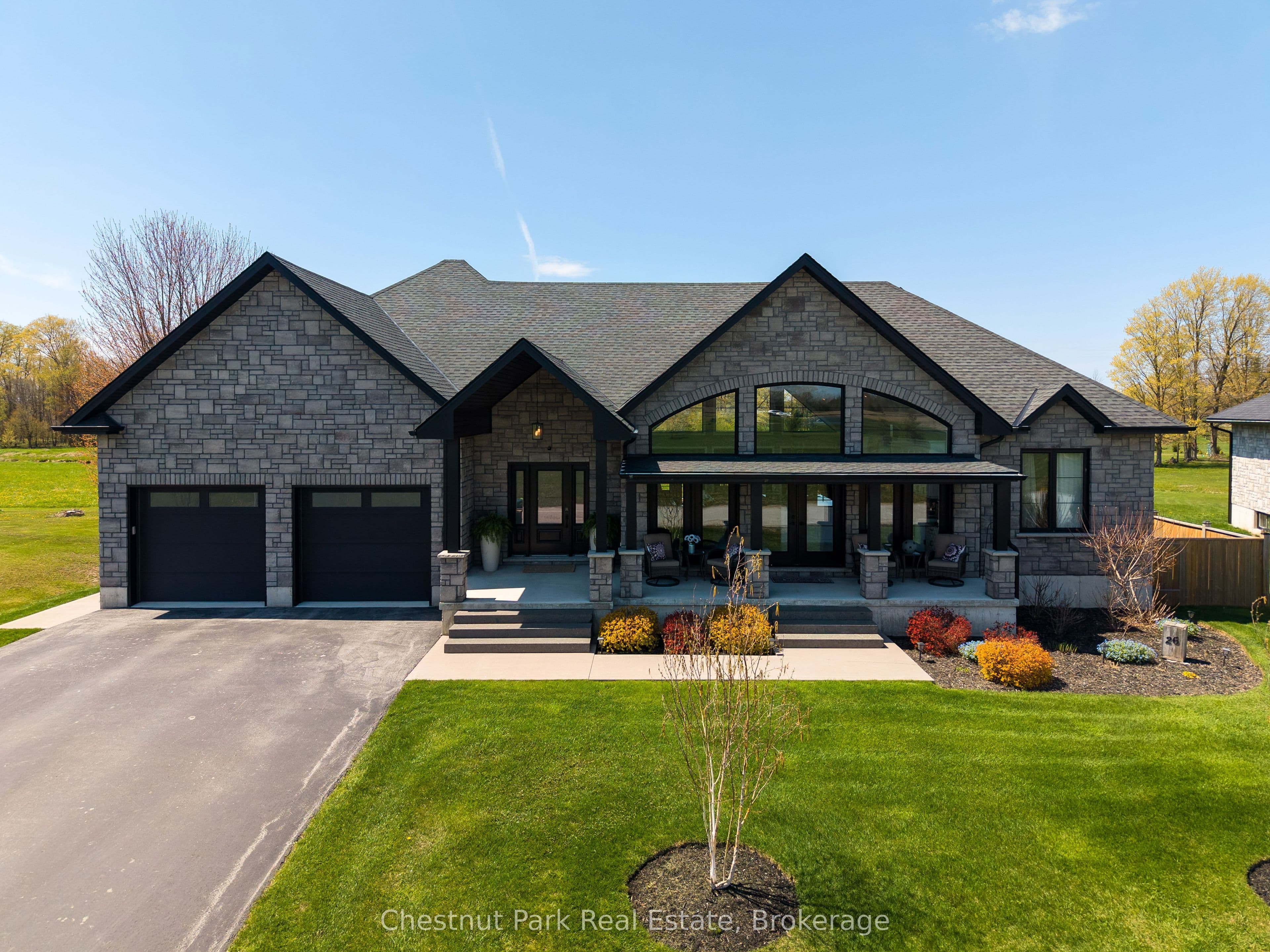 26 Nickason Drive photo 1