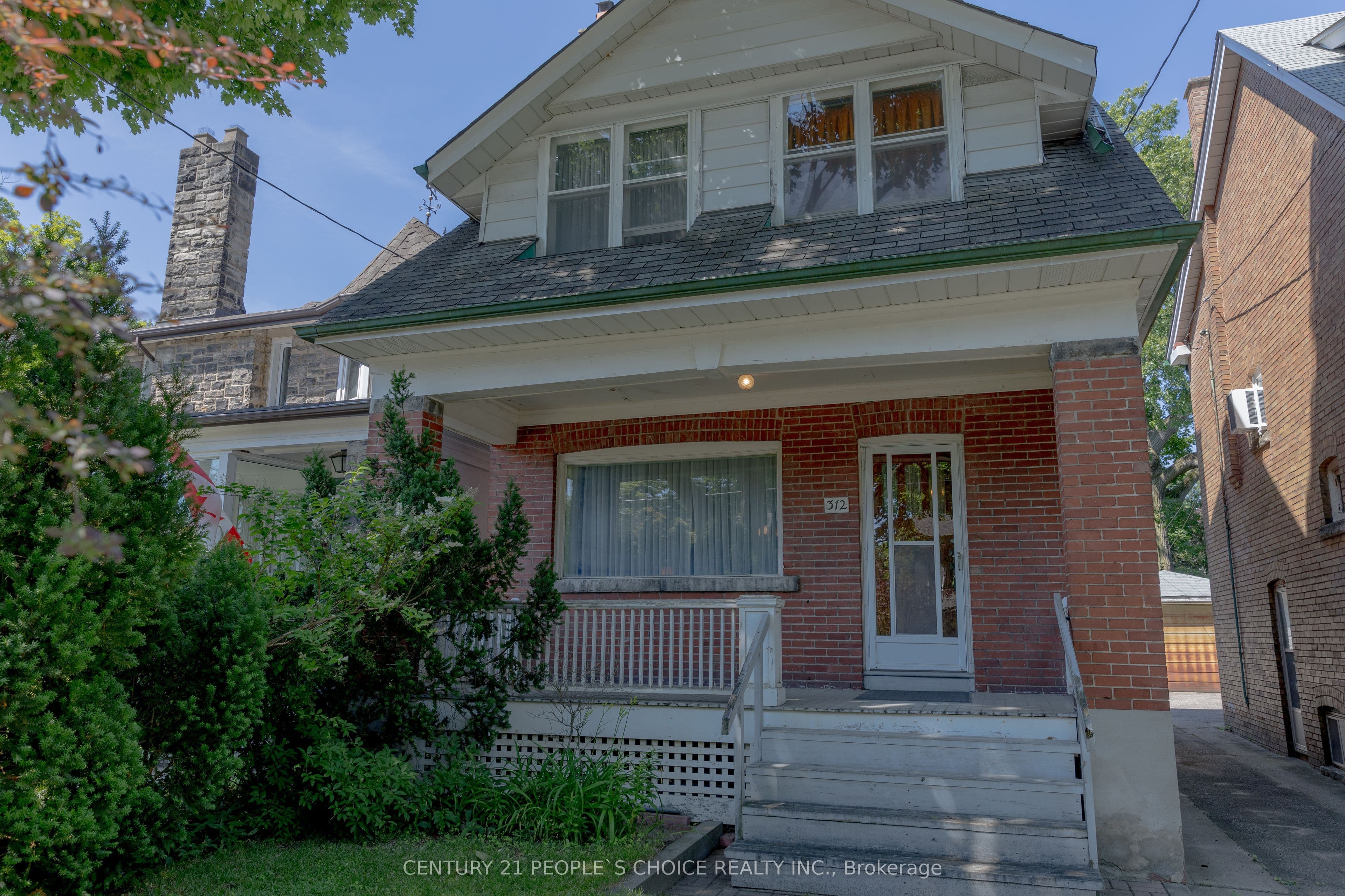 312 Runnymede Road photo 1