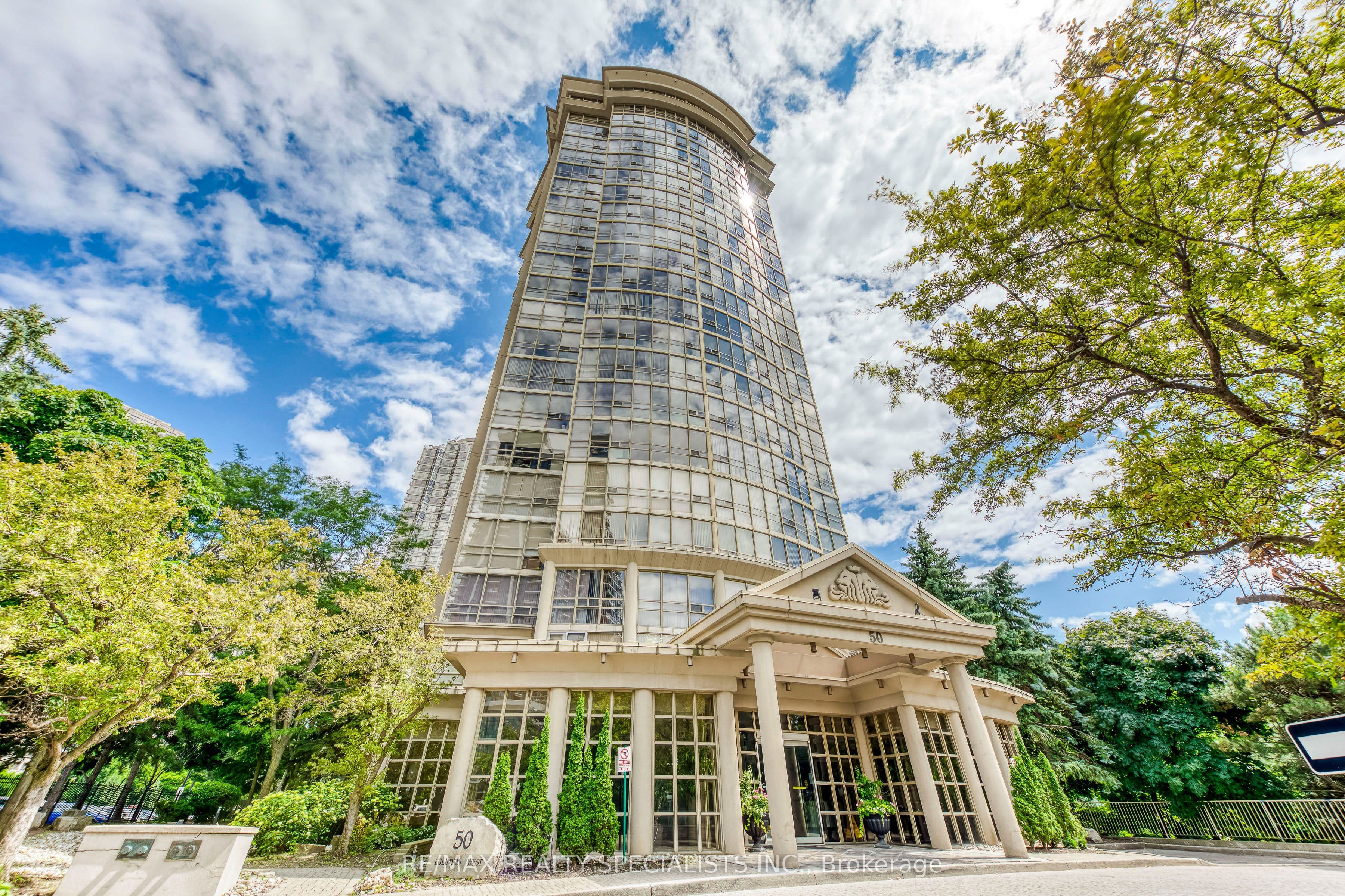 Unit 604 50 Eglinton Avenue photo 1