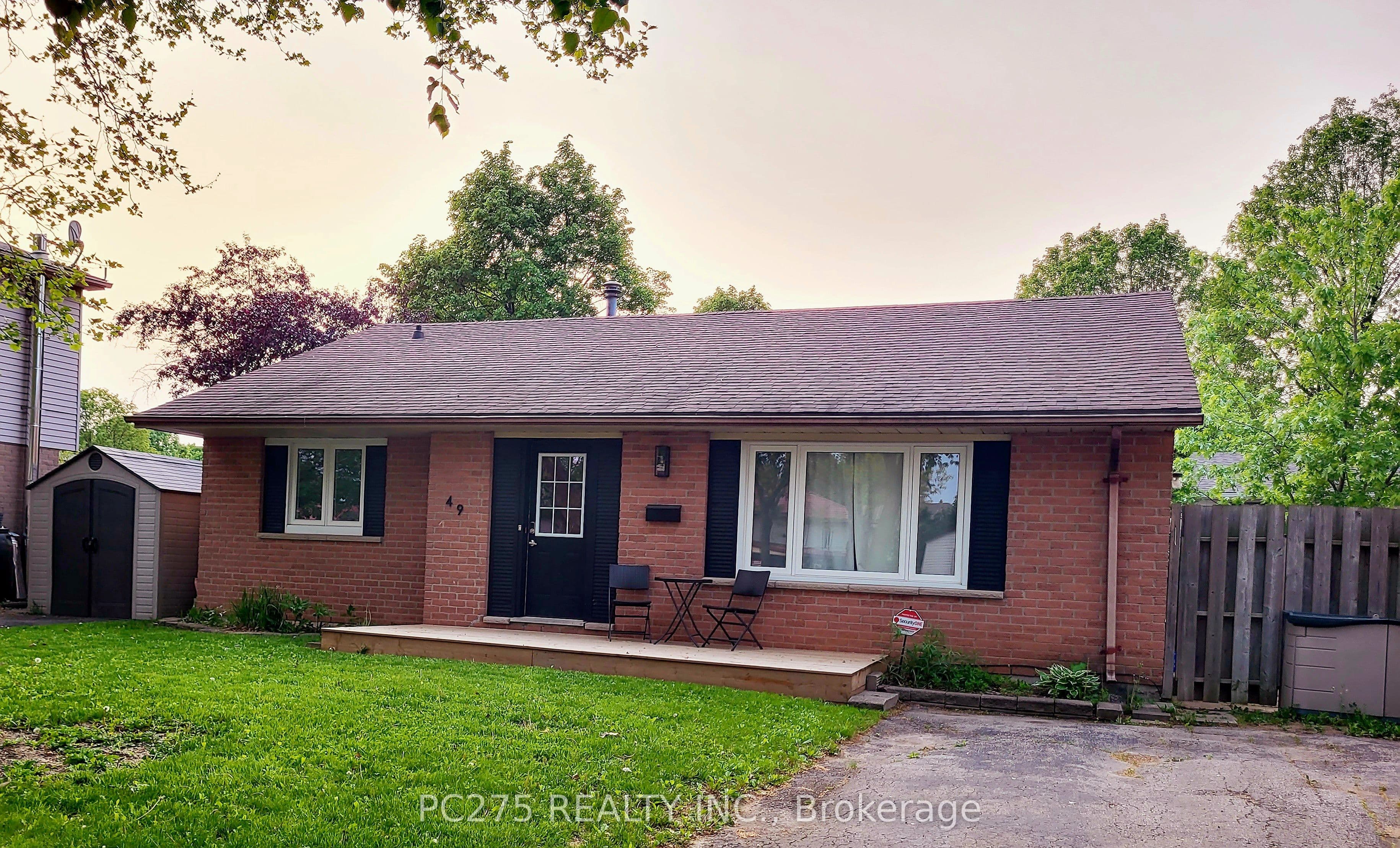 49 Caprice Crescent photo 1