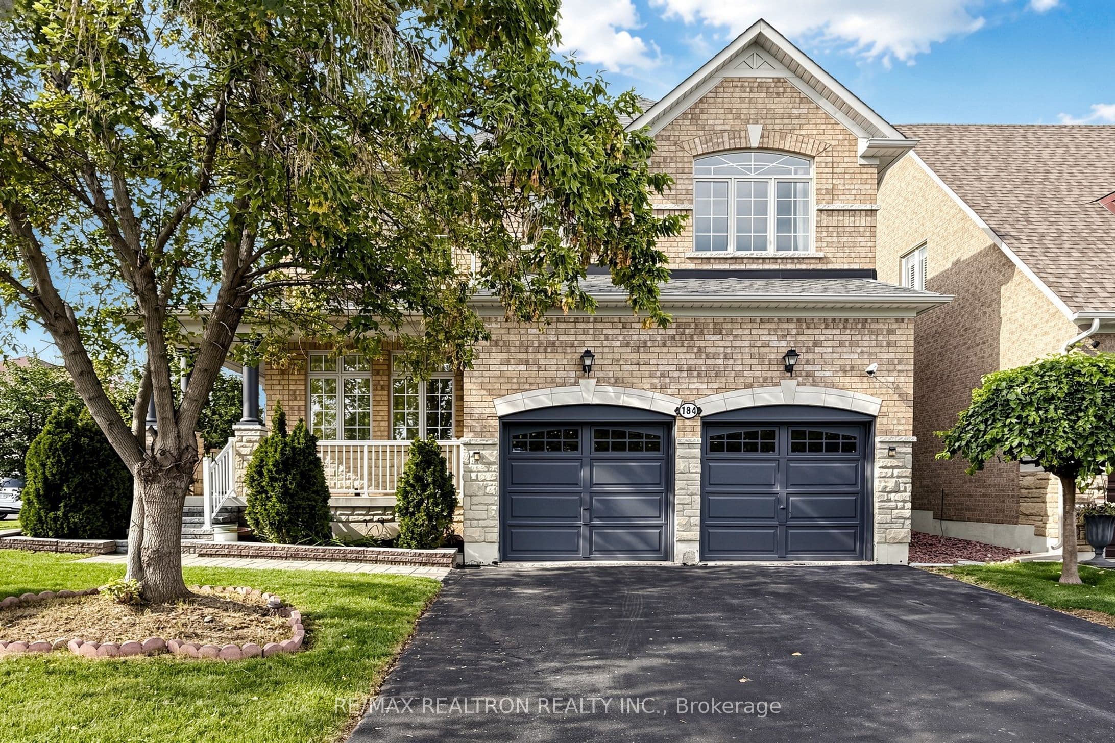 184 Ivy Glen Drive photo 1