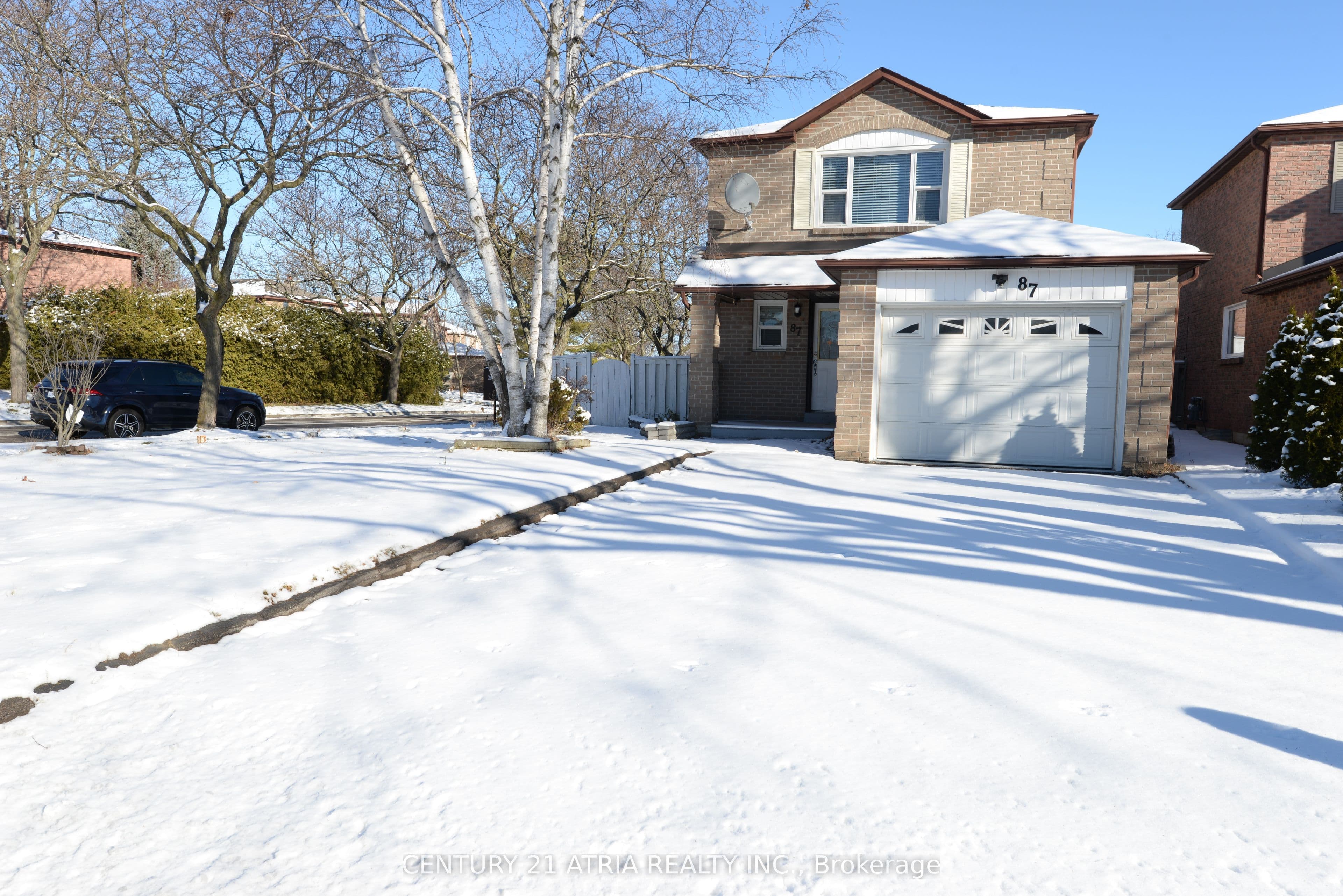 87 Radford Drive photo 1