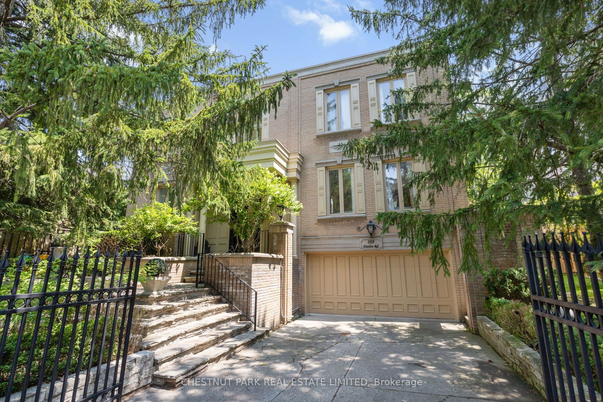 103 Dunloe Road photo 1
