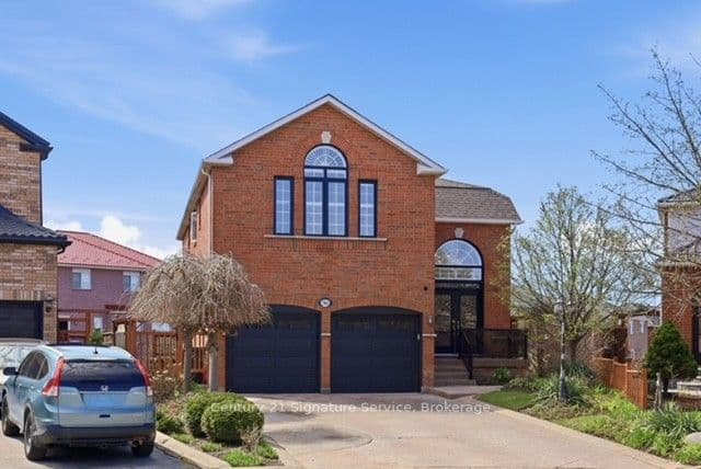 784 Avonshire Court photo 1