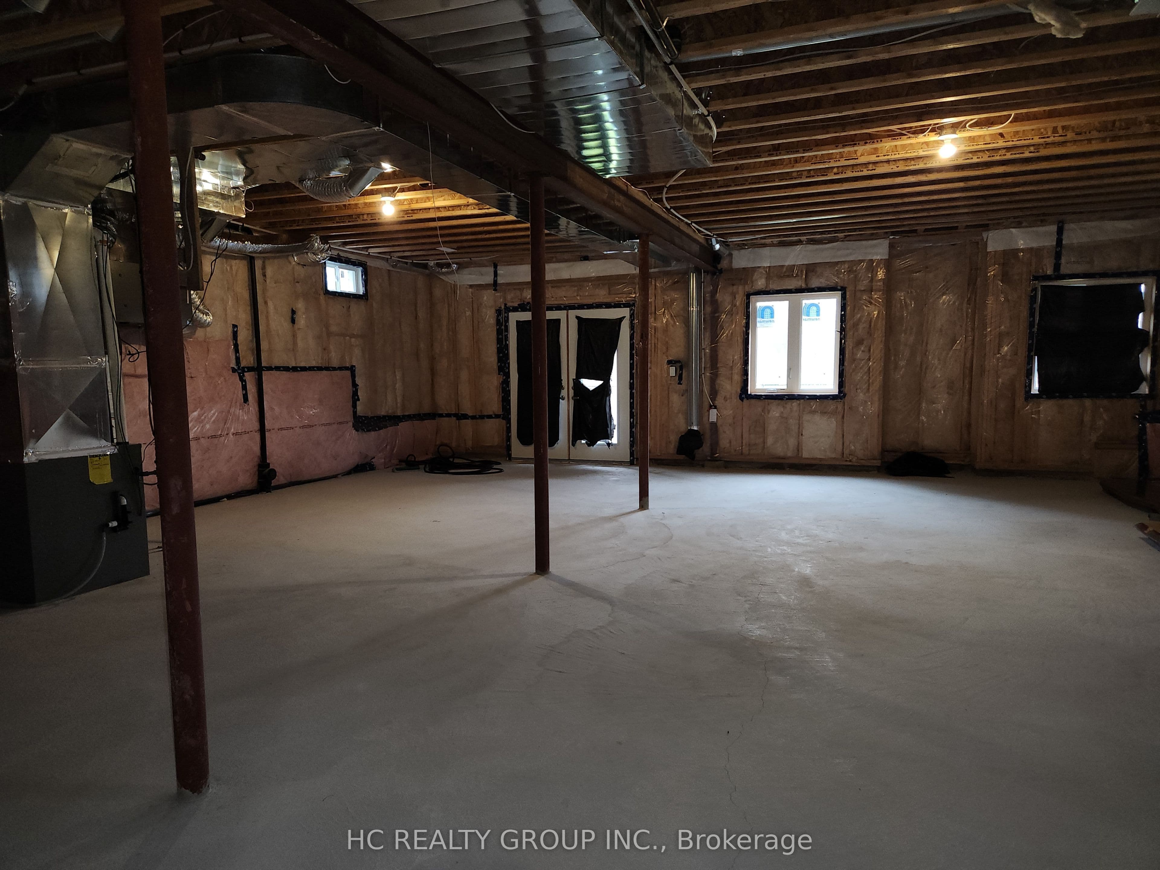 23 Lumb Drive photo 1
