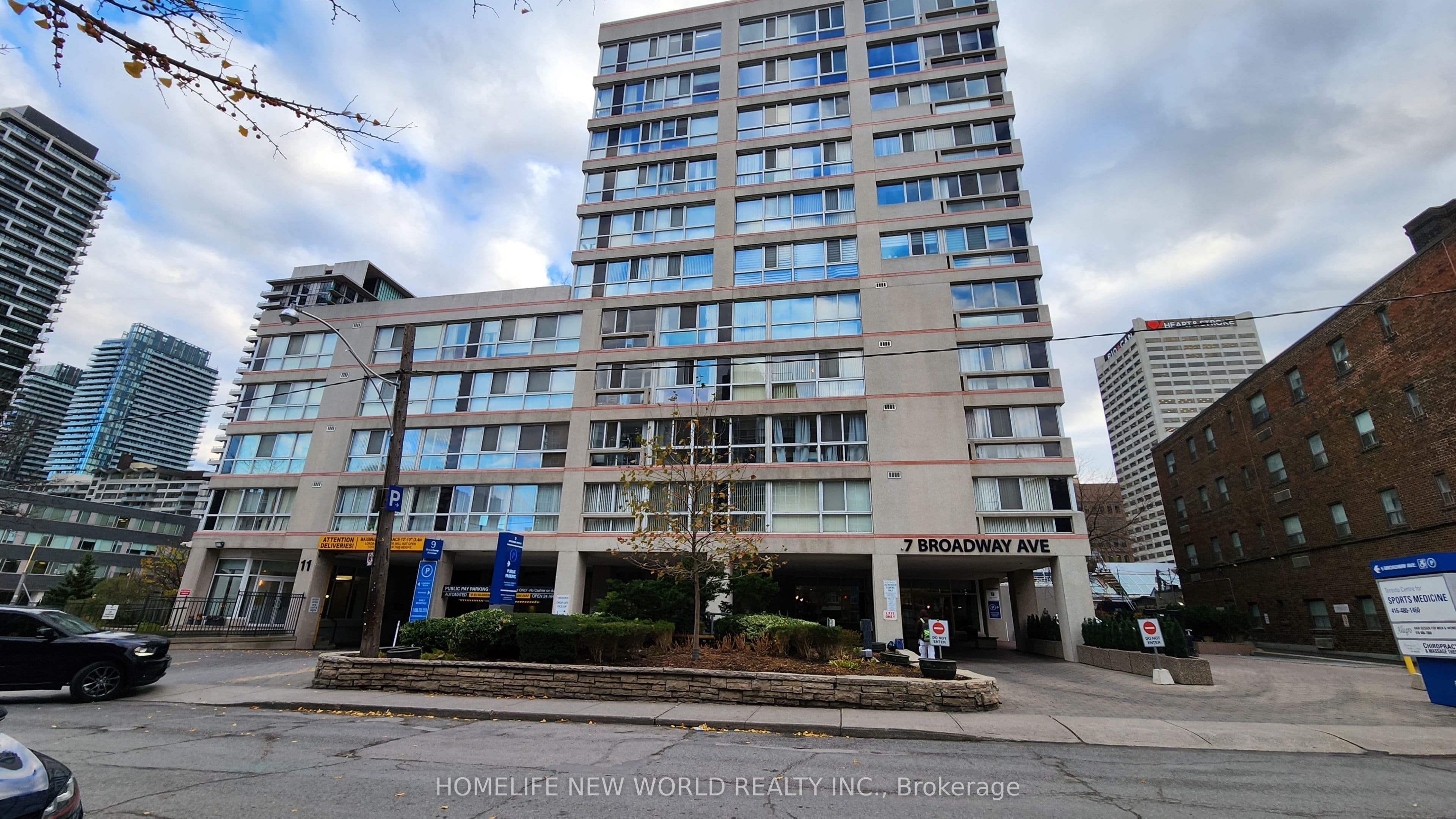 Unit PH-F 7 Broadway Avenue photo 1