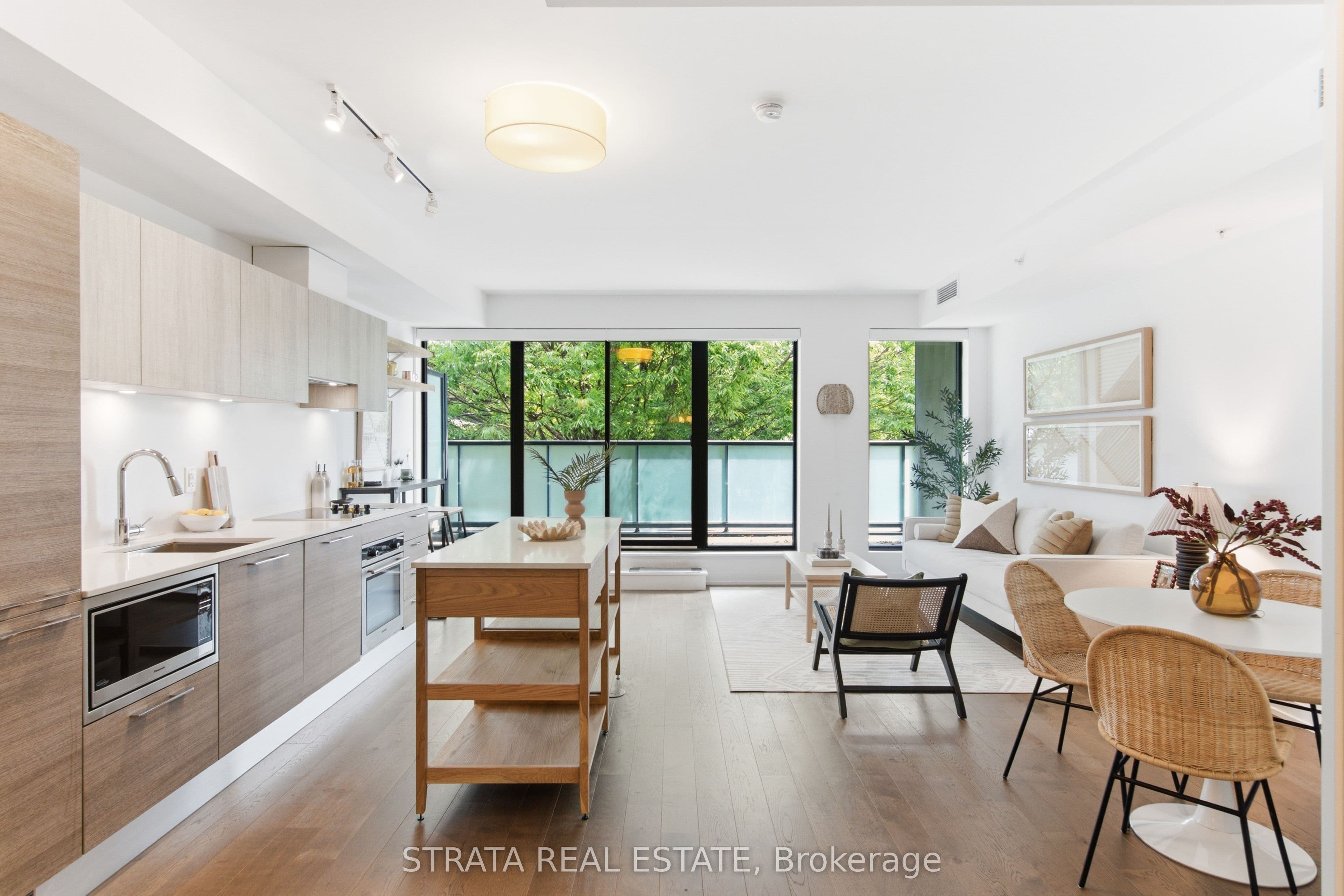 Unit 302 530 Indian Grove photo 1