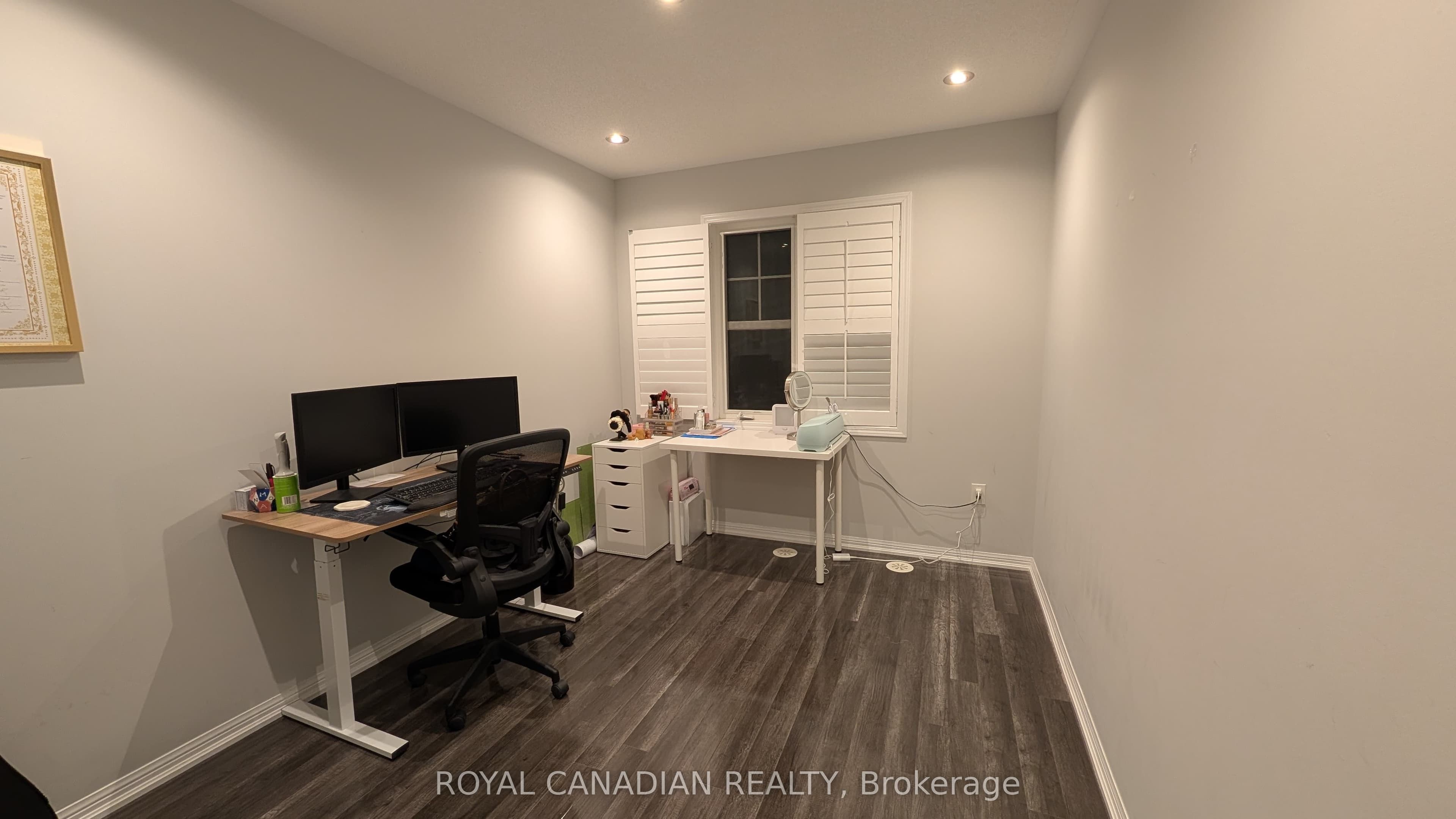24 Midhope Way photo 1