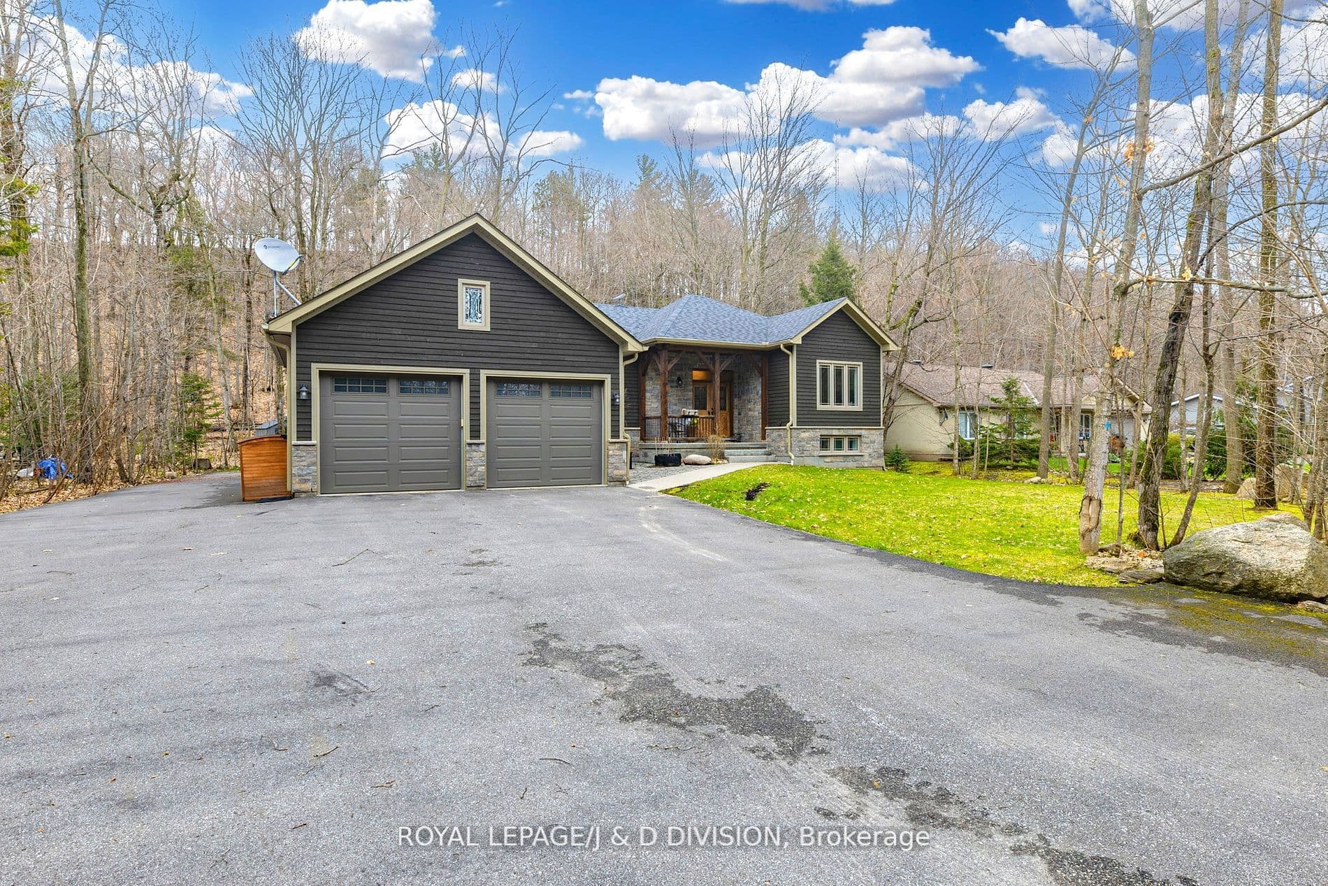 123 Desroches Trail photo 1