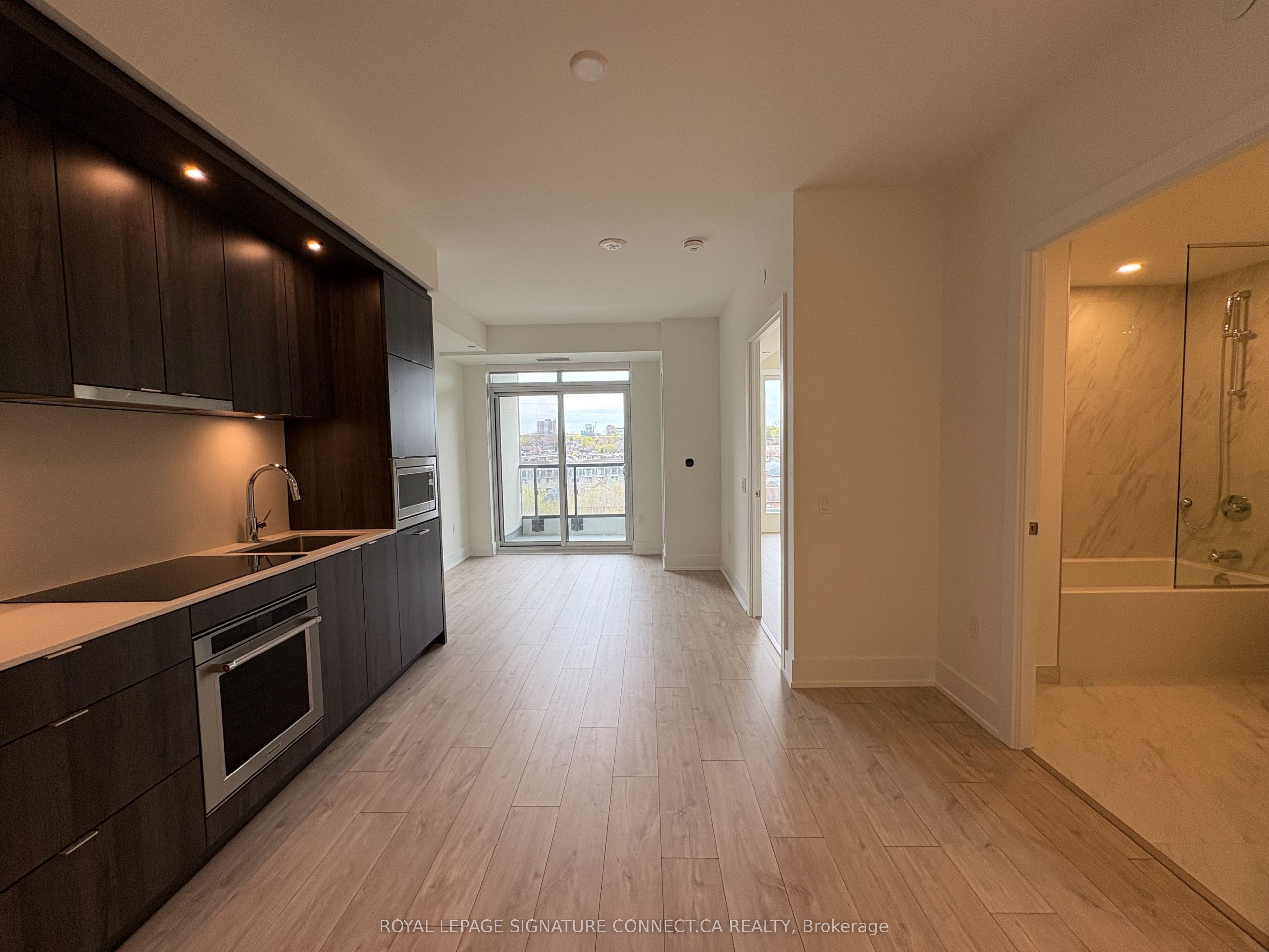 Unit 608 858 Dupont Street photo 1