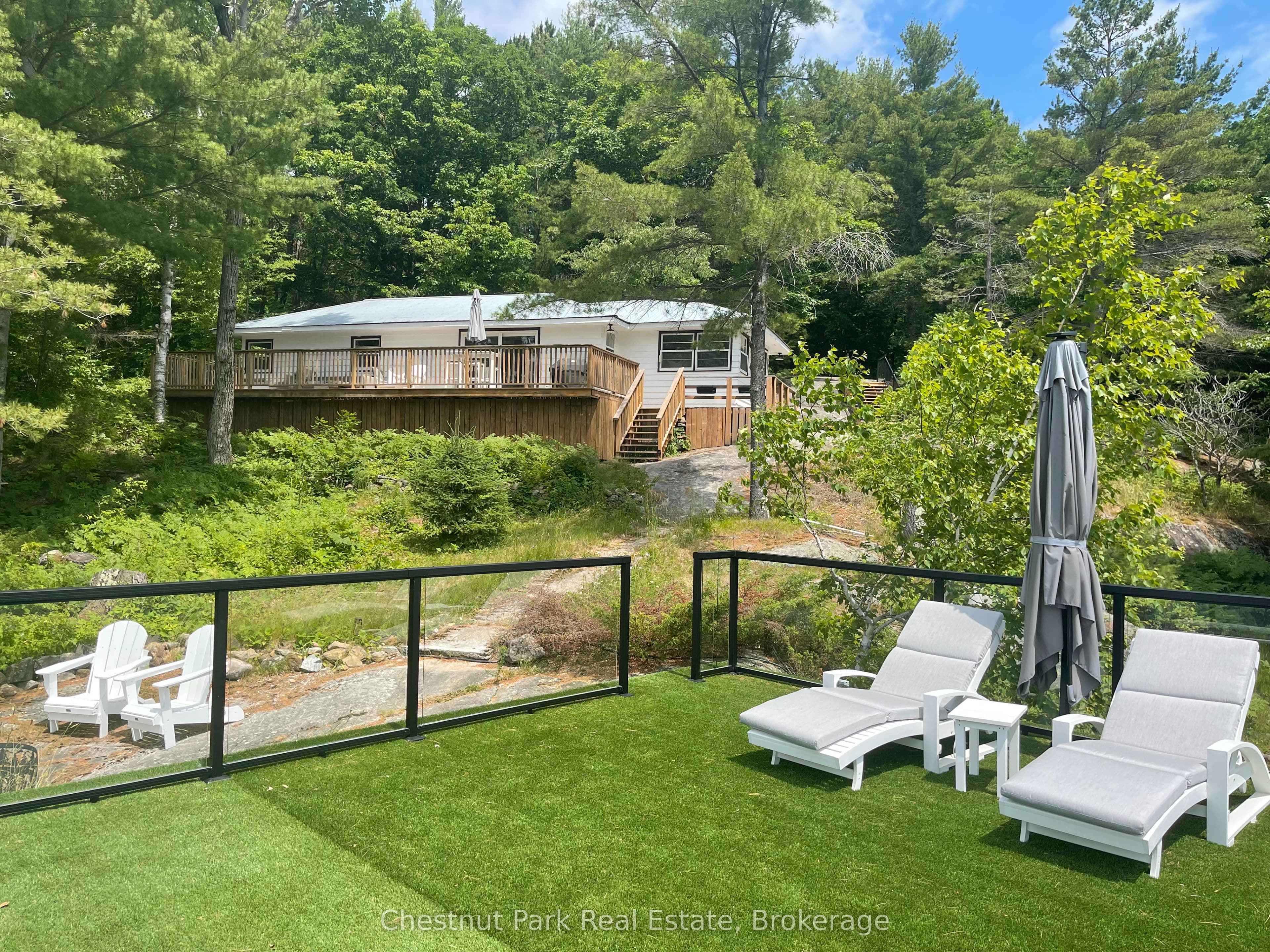 117 STEELES Road photo 1