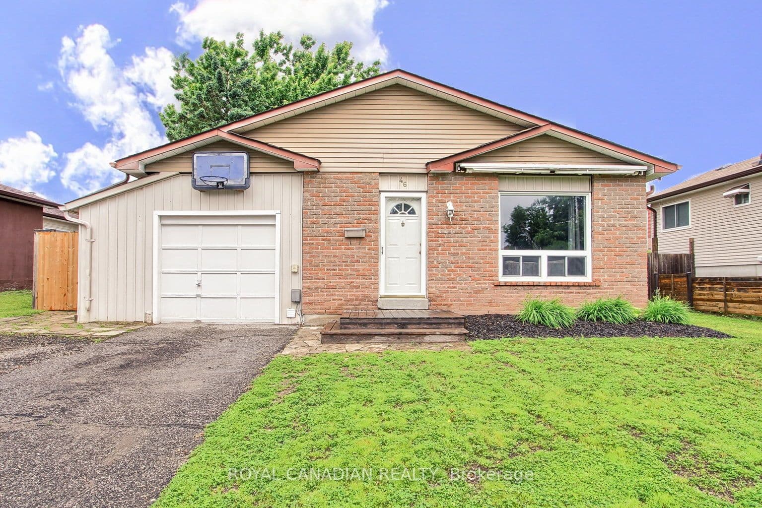 46 Austen Lane photo 1