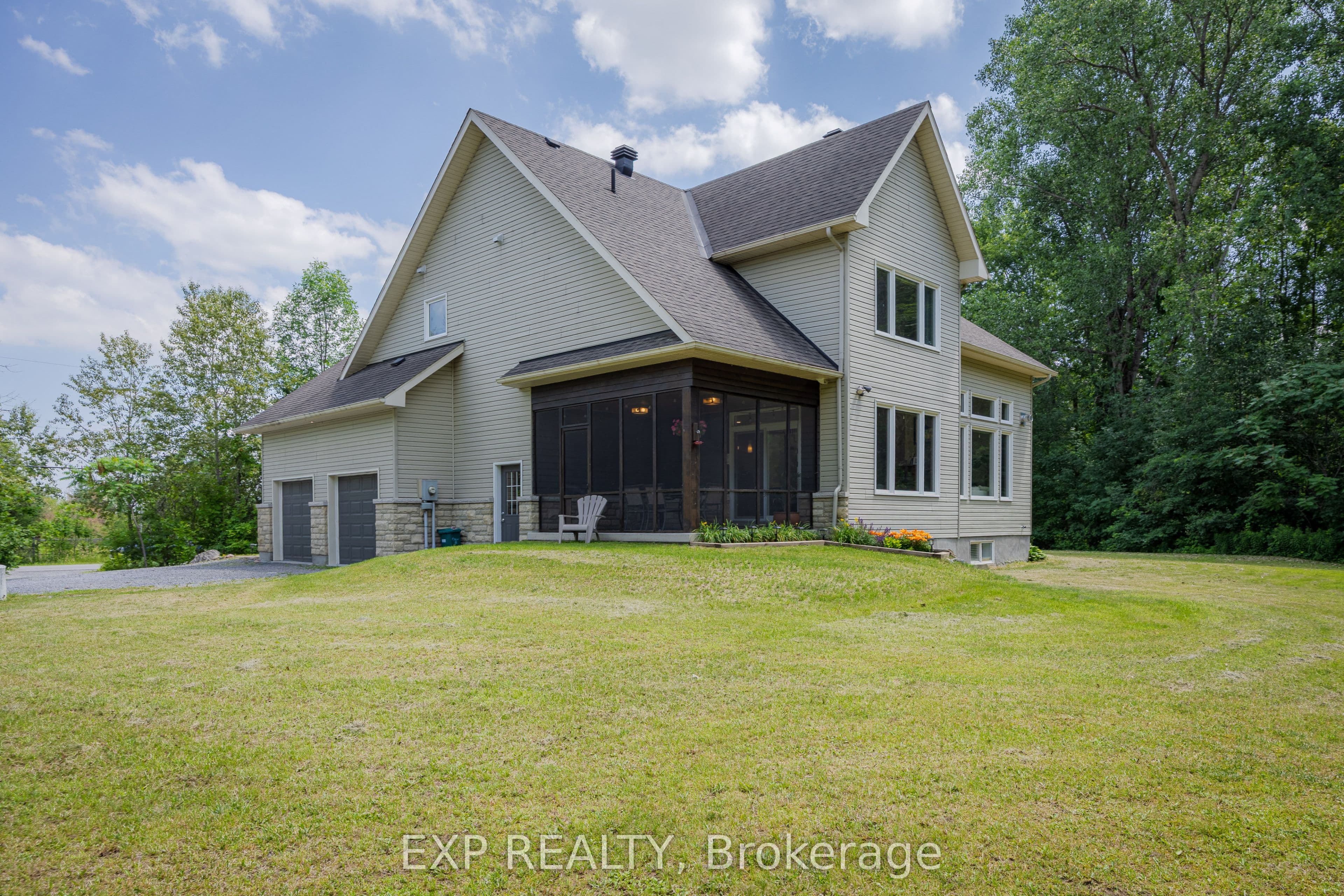 635 WILLIAM MOONEY Road photo 1