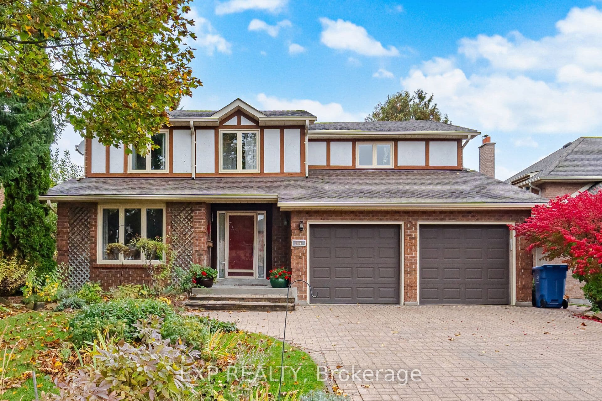20 Devlin Place photo 1