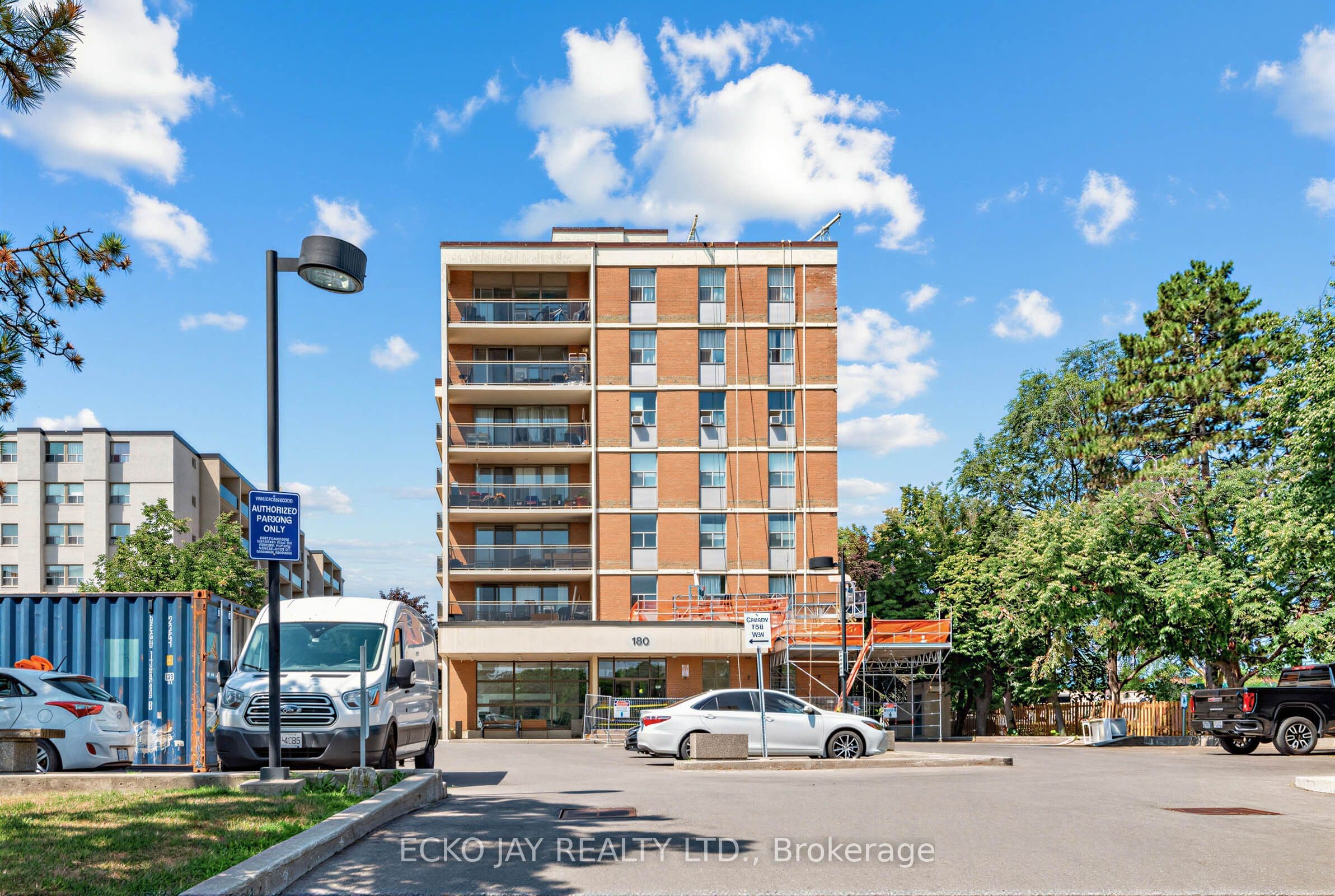Unit 406 180 Dudley Avenue photo 1