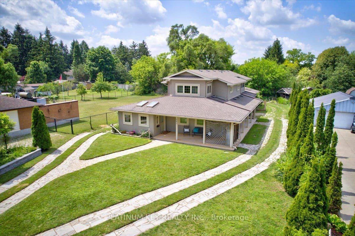 282 Beattie Street photo 1