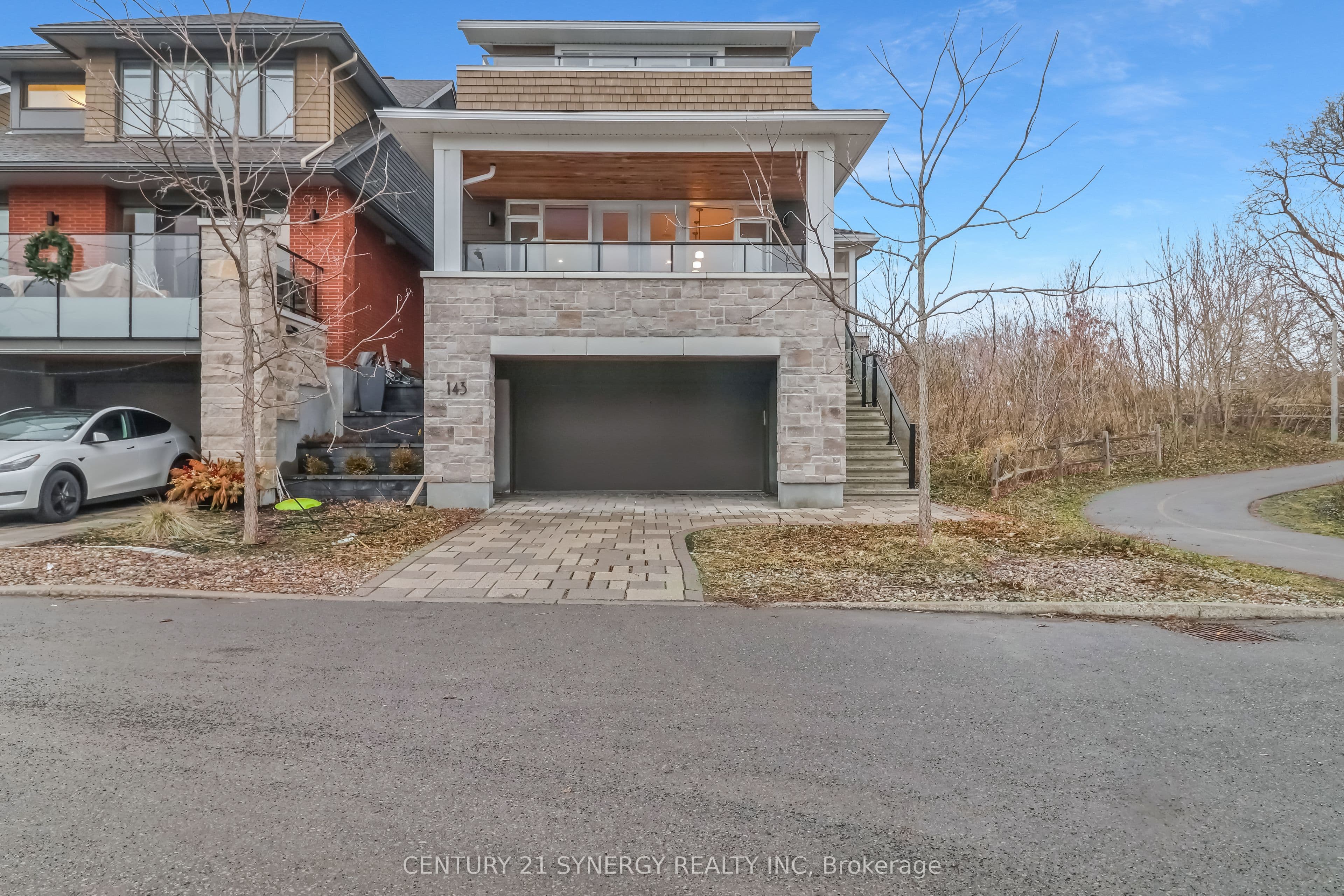 143 Clegg Street photo 1