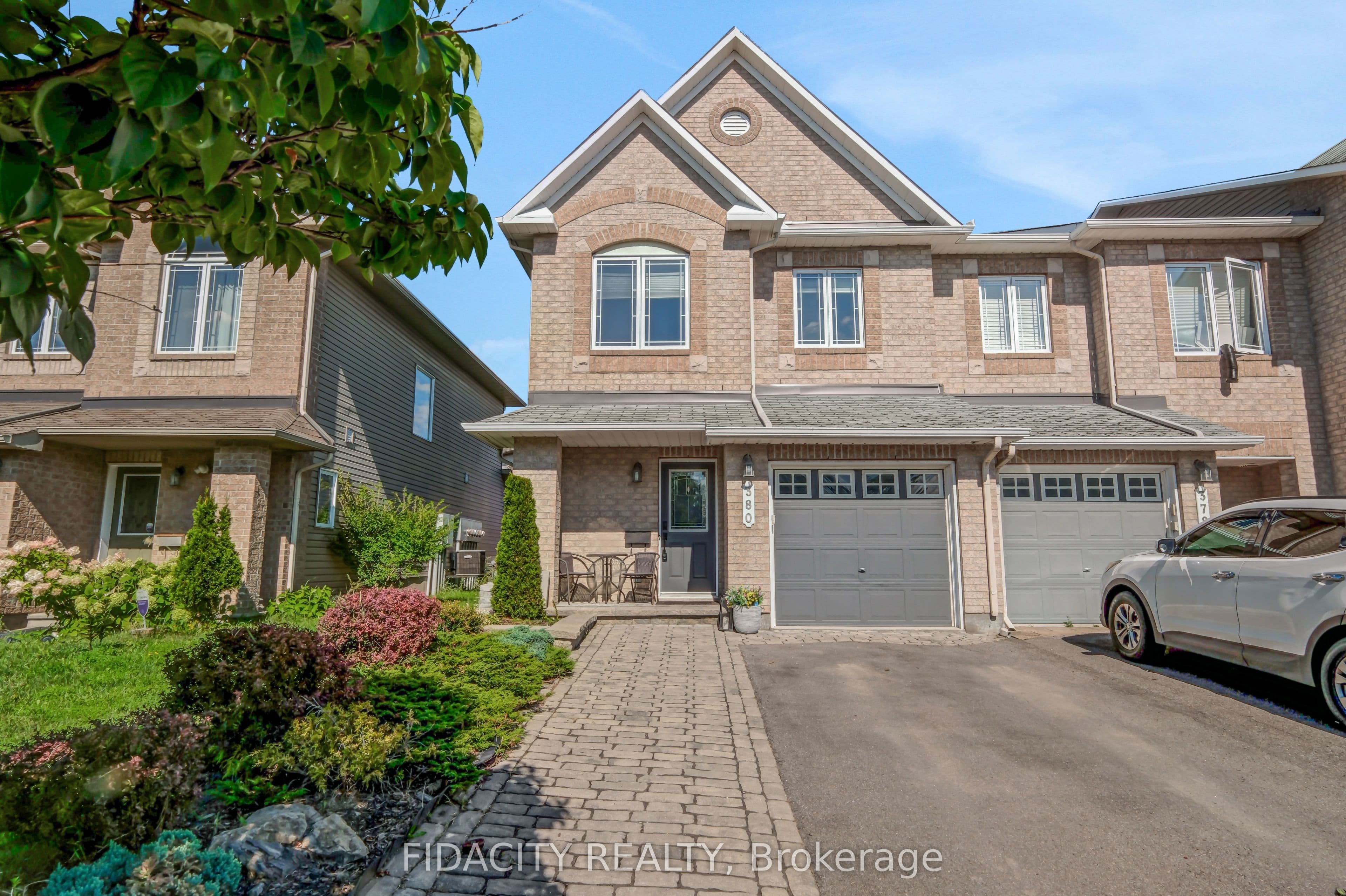 380 Goldenbrook Way photo 1