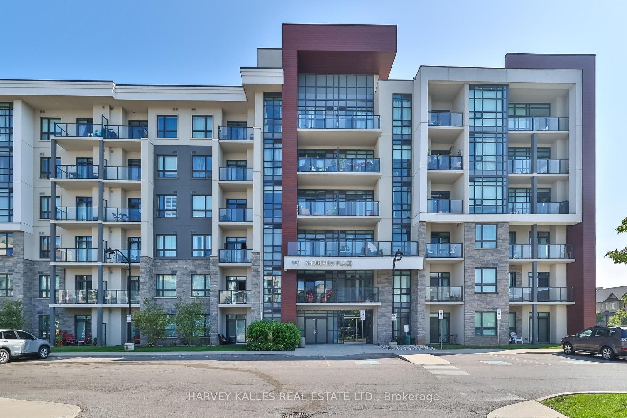 Unit 122 101 Shoreview Place photo 1