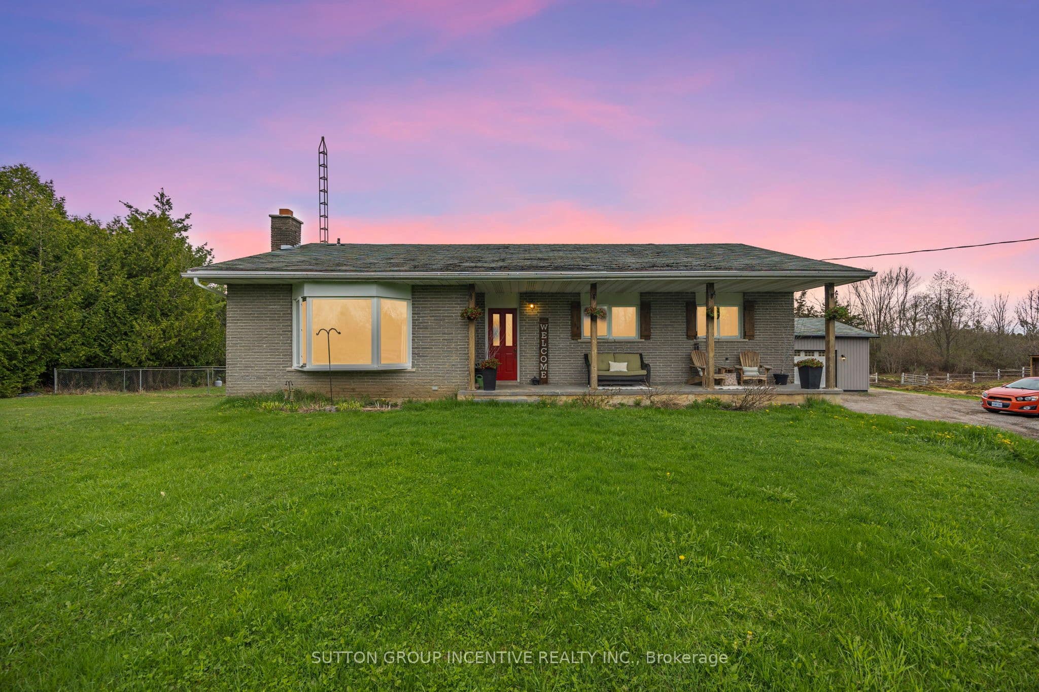 2266 FOXMEAD Road photo 1