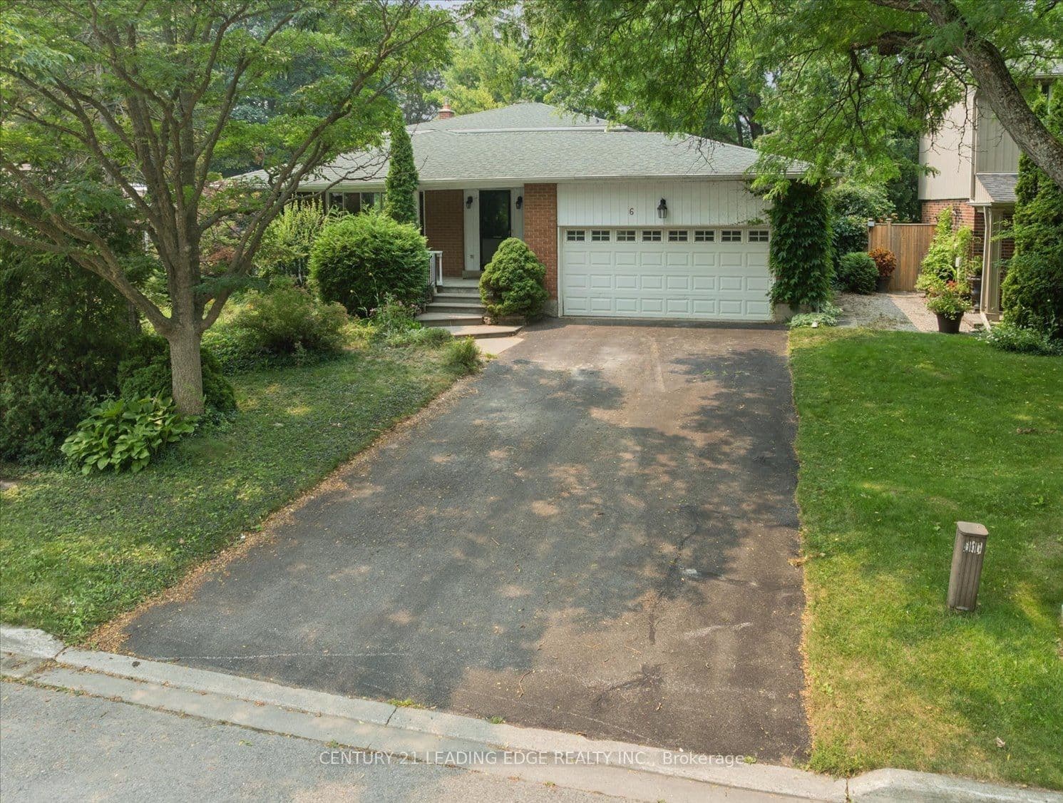 6 Thomas Kinnear Court photo 1