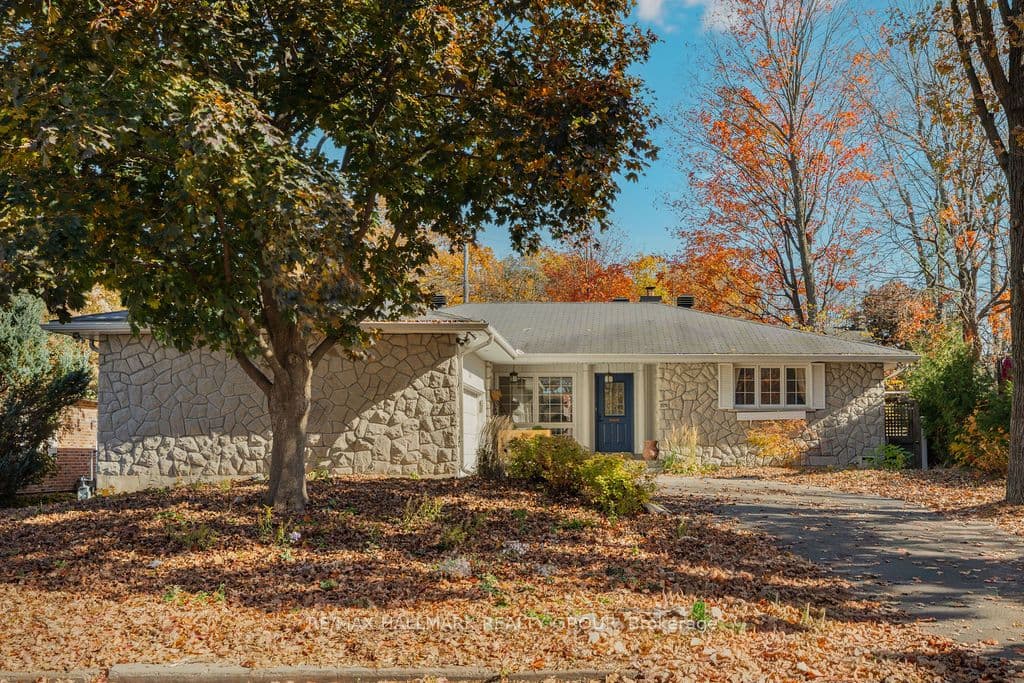 275 Crocus Avenue photo 1
