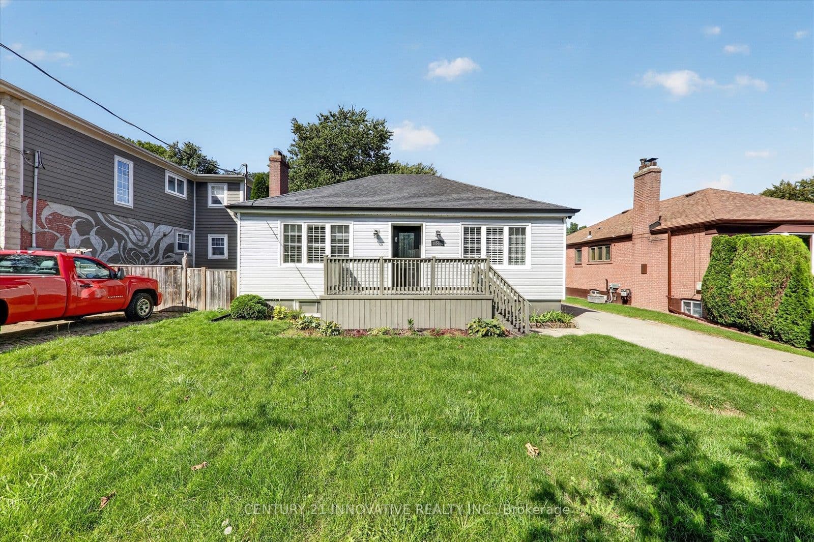 Unit Main 68 Cree Avenue photo 1