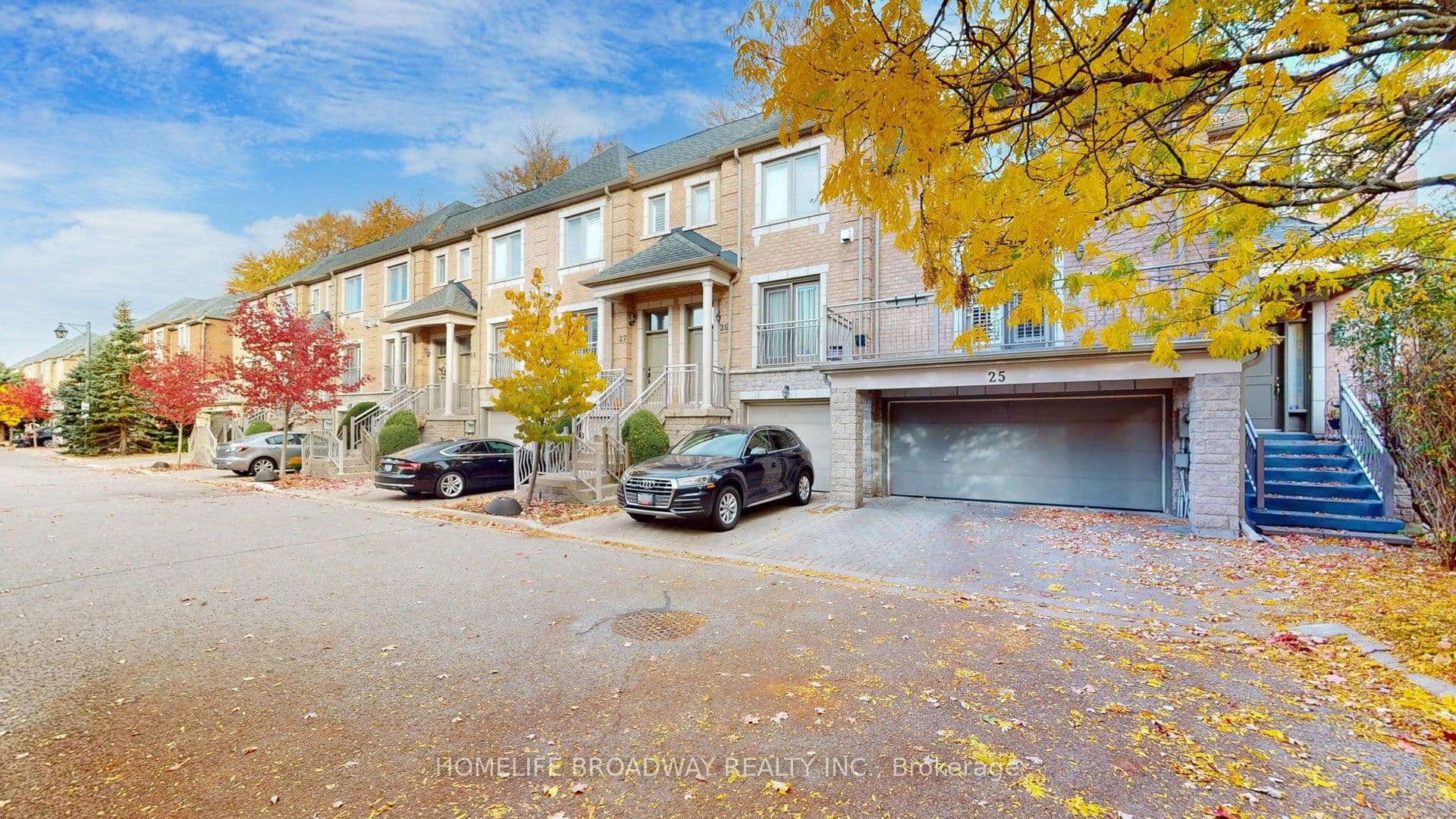 Unit TH25 9133 Bayview Avenue photo 1